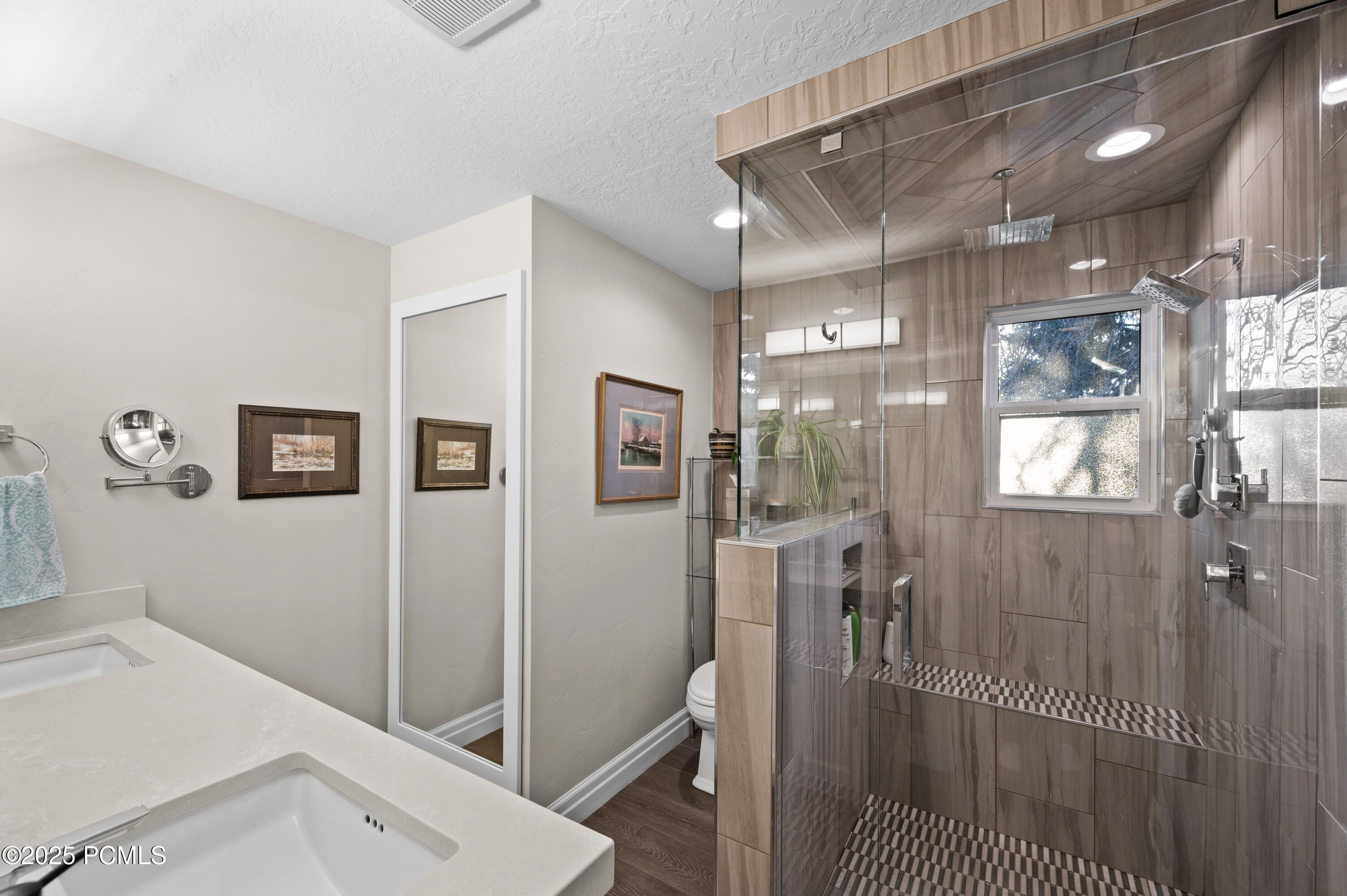 9002 S Huckleberry Ct Ct, Sandy, Utah image 25