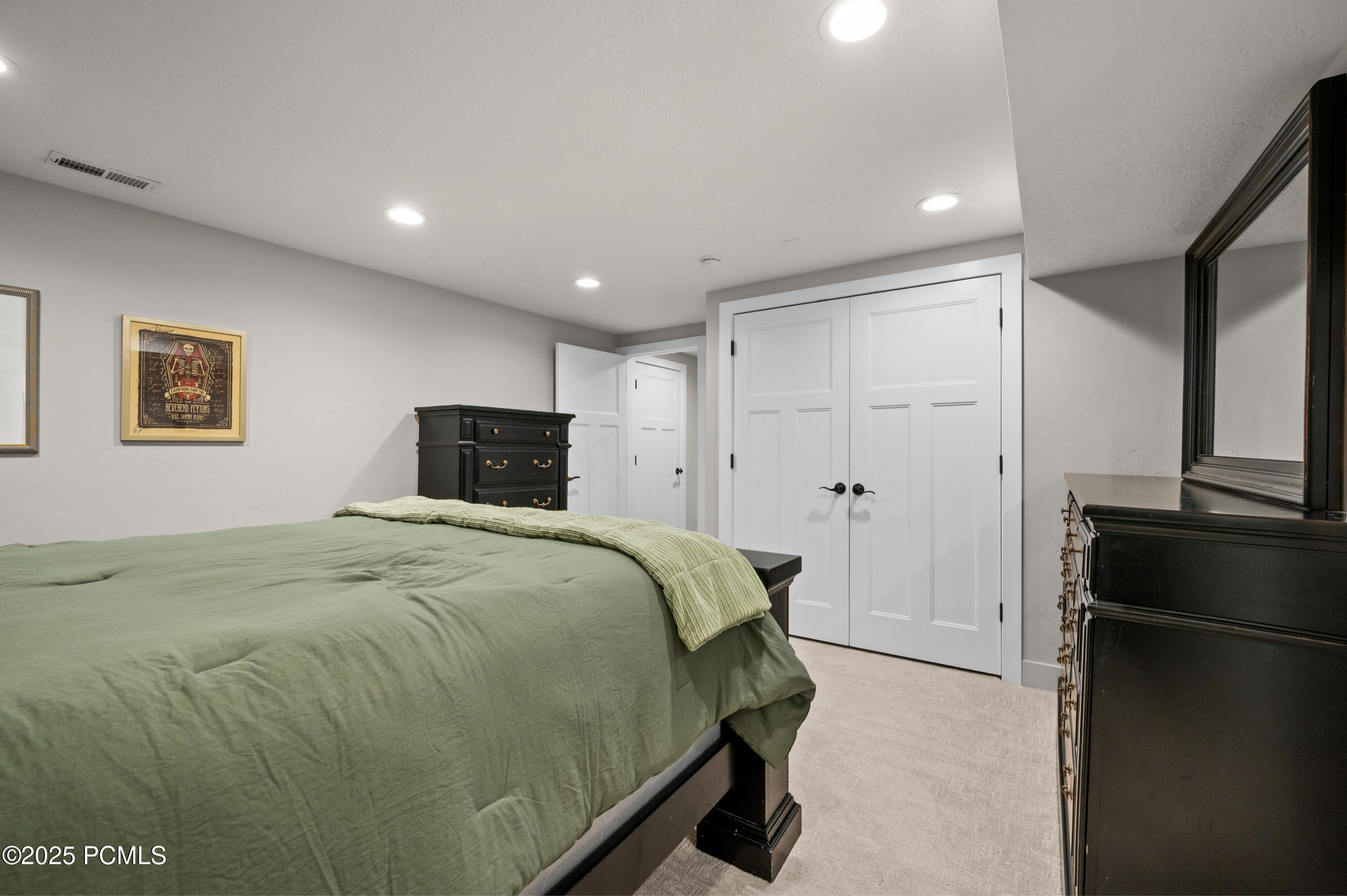 9002 S Huckleberry Ct Ct, Sandy, Utah image 36