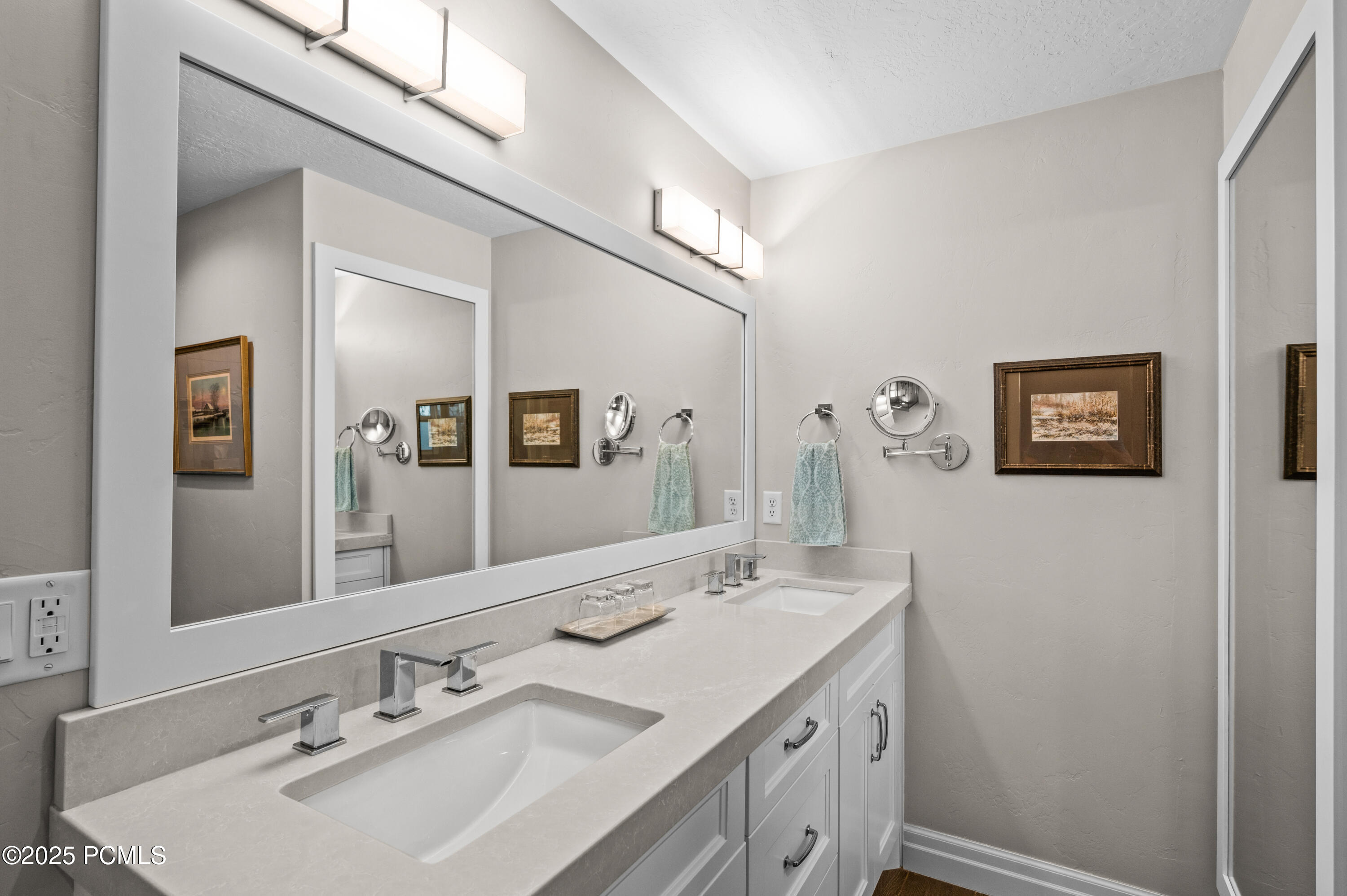 9002 S Huckleberry Ct Ct, Sandy, Utah image 26