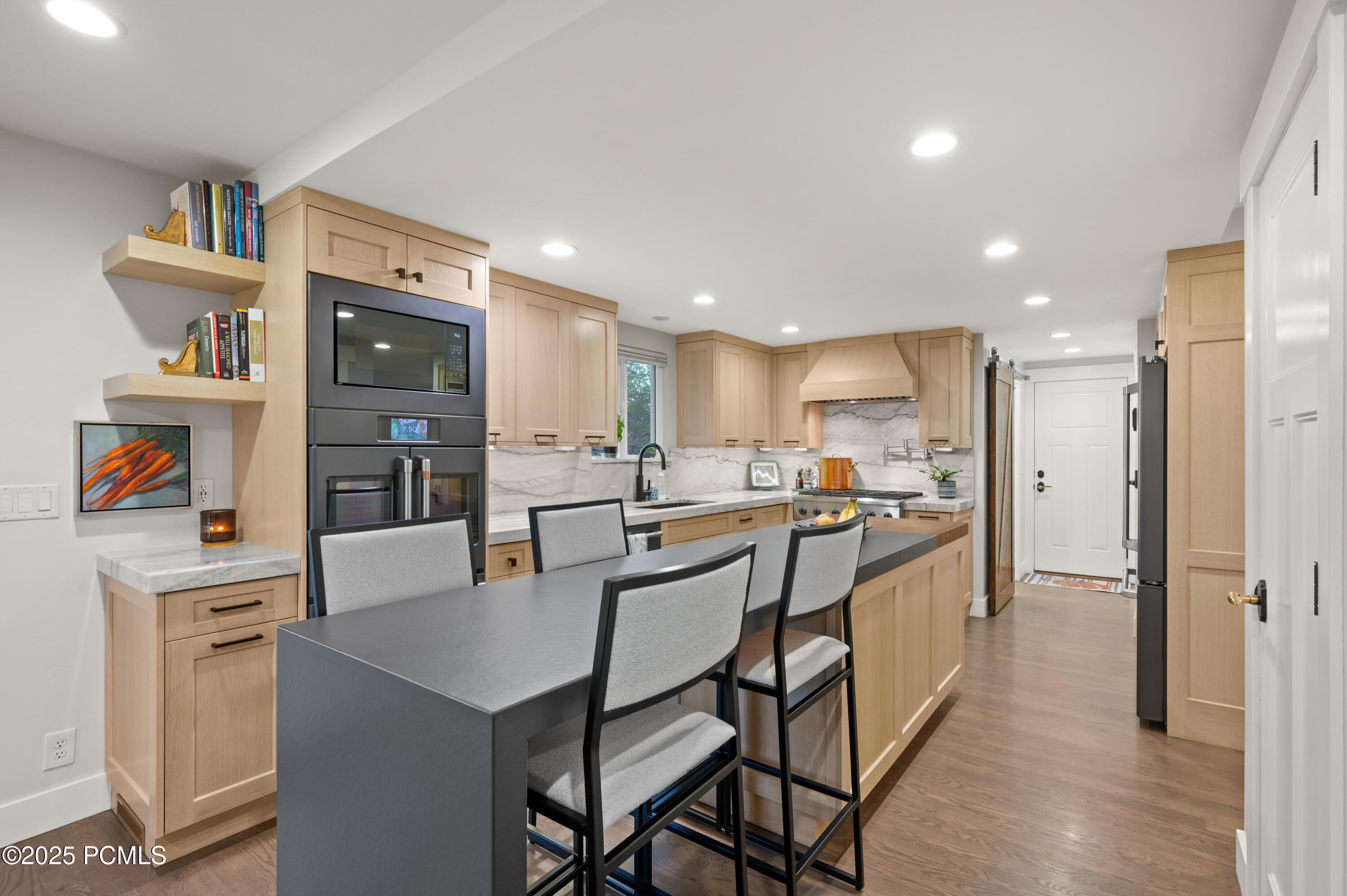 9002 S Huckleberry Ct Ct, Sandy, Utah image 5