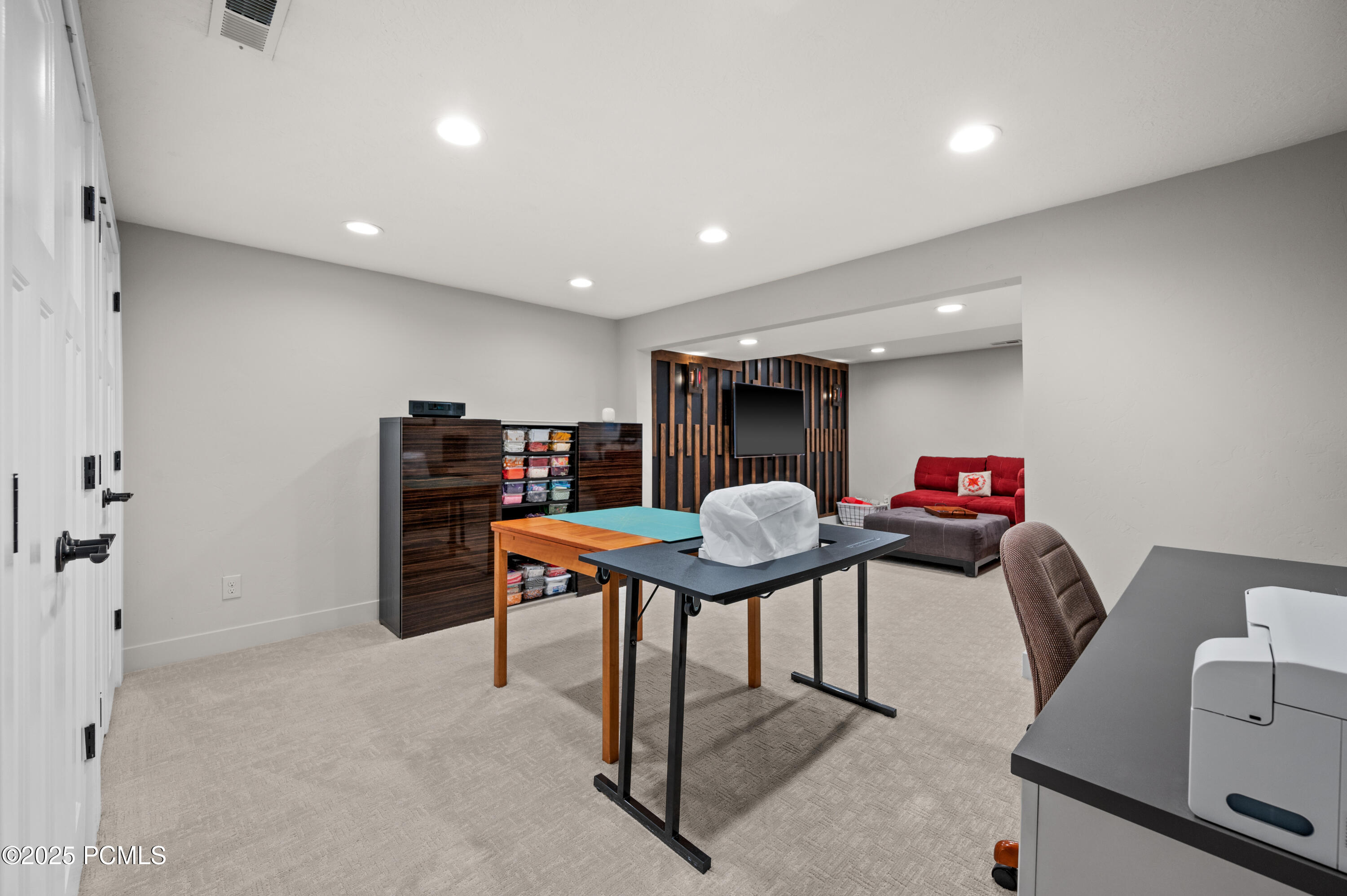9002 S Huckleberry Ct Ct, Sandy, Utah image 32