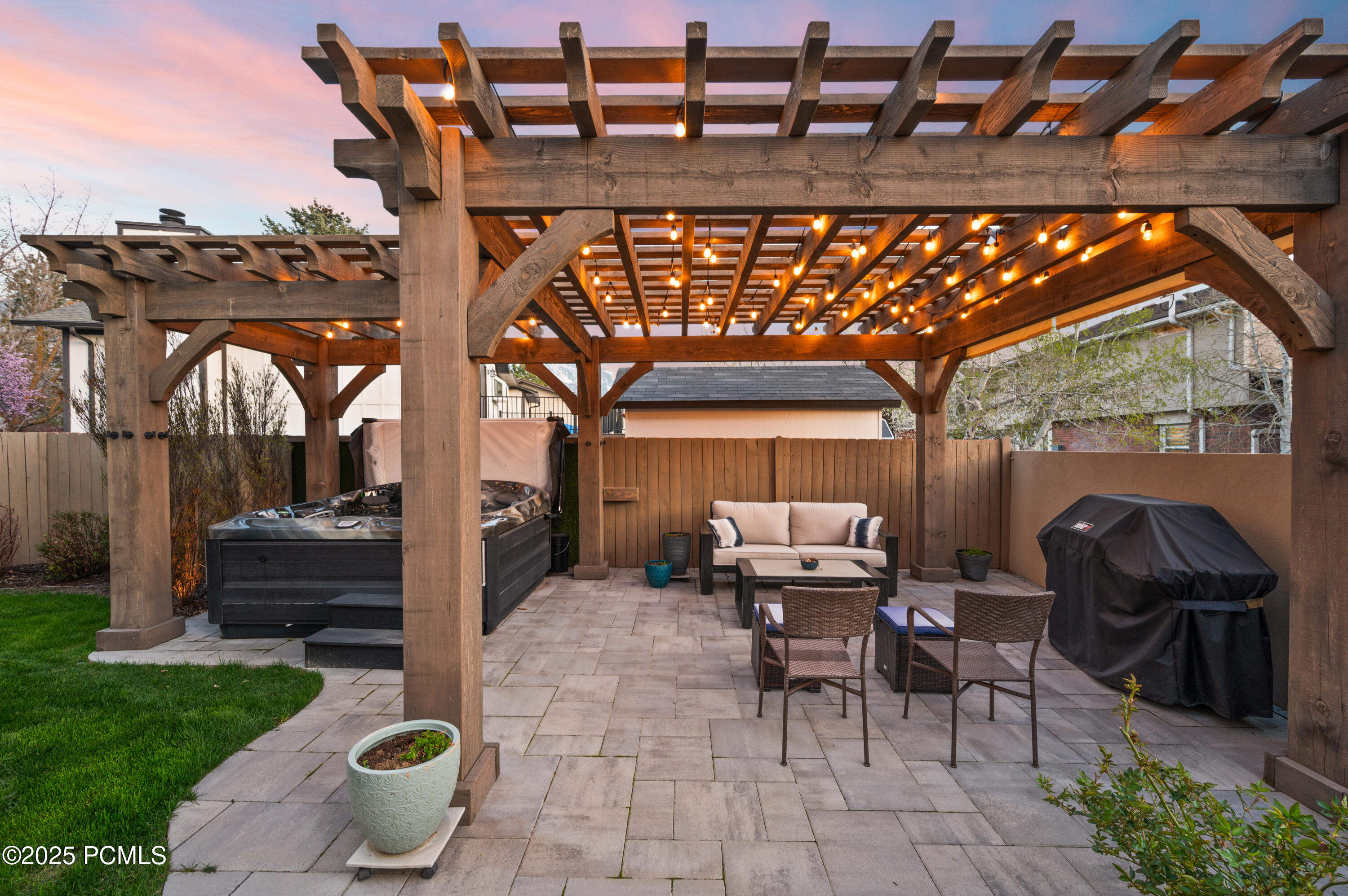 9002 S Huckleberry Ct Ct, Sandy, Utah image 44