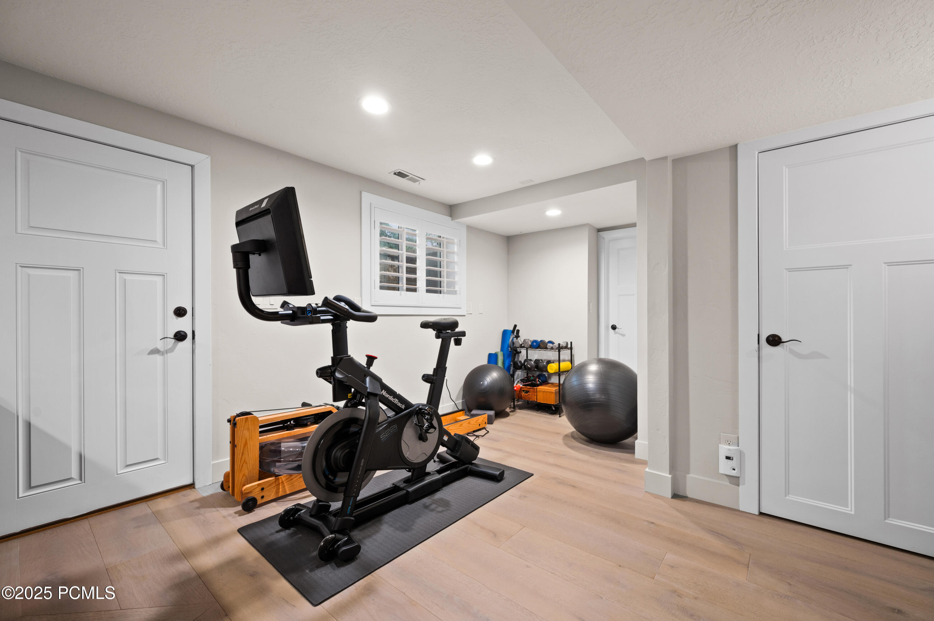 9002 S Huckleberry Ct Ct, Sandy, Utah image 33