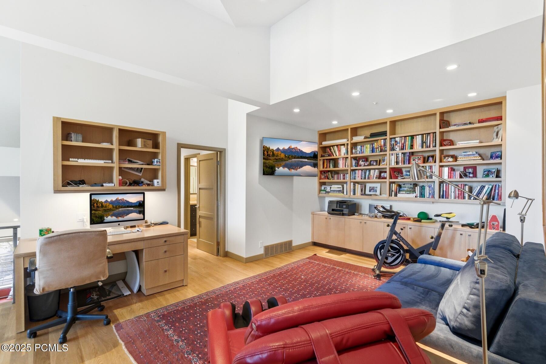 Park City, Utah 84060, United States, 4 Bedrooms Bedrooms, ,5 BathroomsBathrooms,Residential,Active,255505