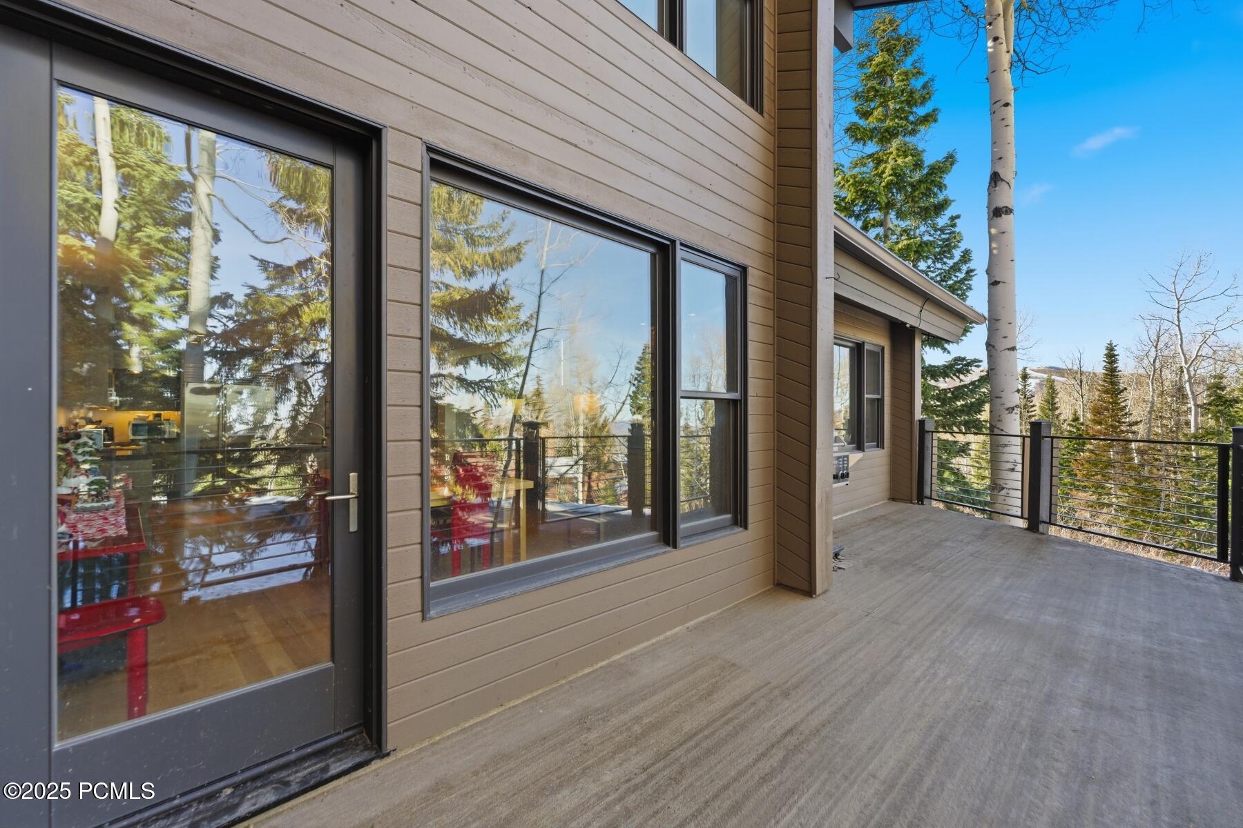 Park City, Utah 84060, United States, 4 Bedrooms Bedrooms, ,5 BathroomsBathrooms,Residential,Active,255505