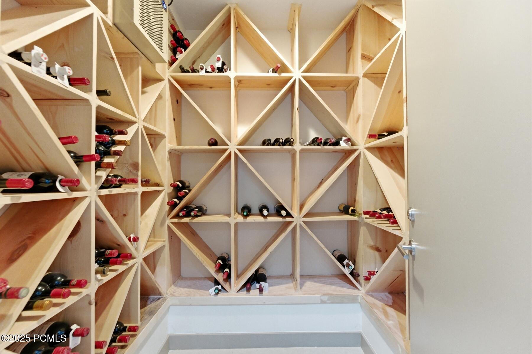 Park City, Utah 84060, United States, 4 Bedrooms Bedrooms, ,5 BathroomsBathrooms,Residential,Active,255505