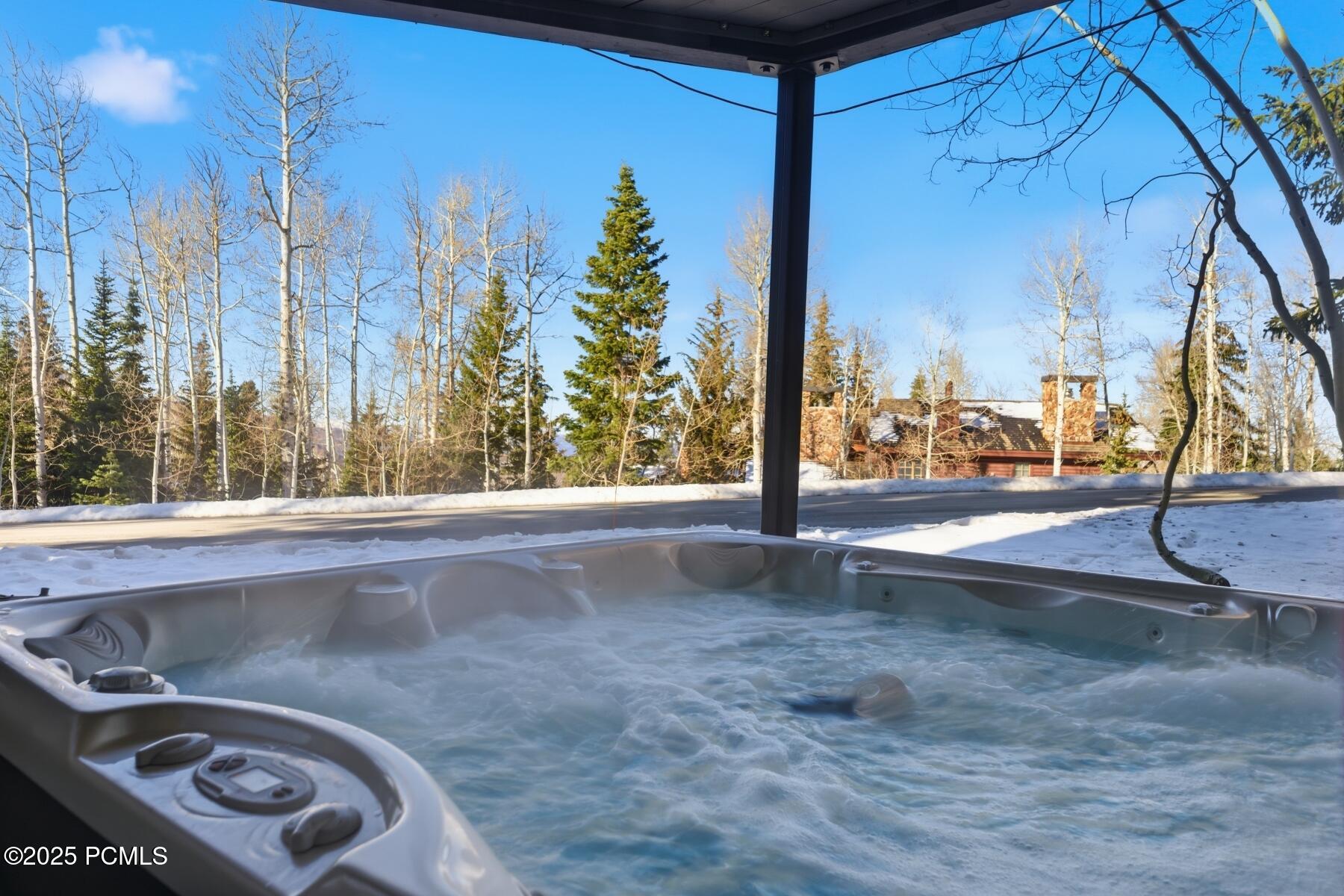 Park City, Utah 84060, United States, 4 Bedrooms Bedrooms, ,5 BathroomsBathrooms,Residential,Active,255505