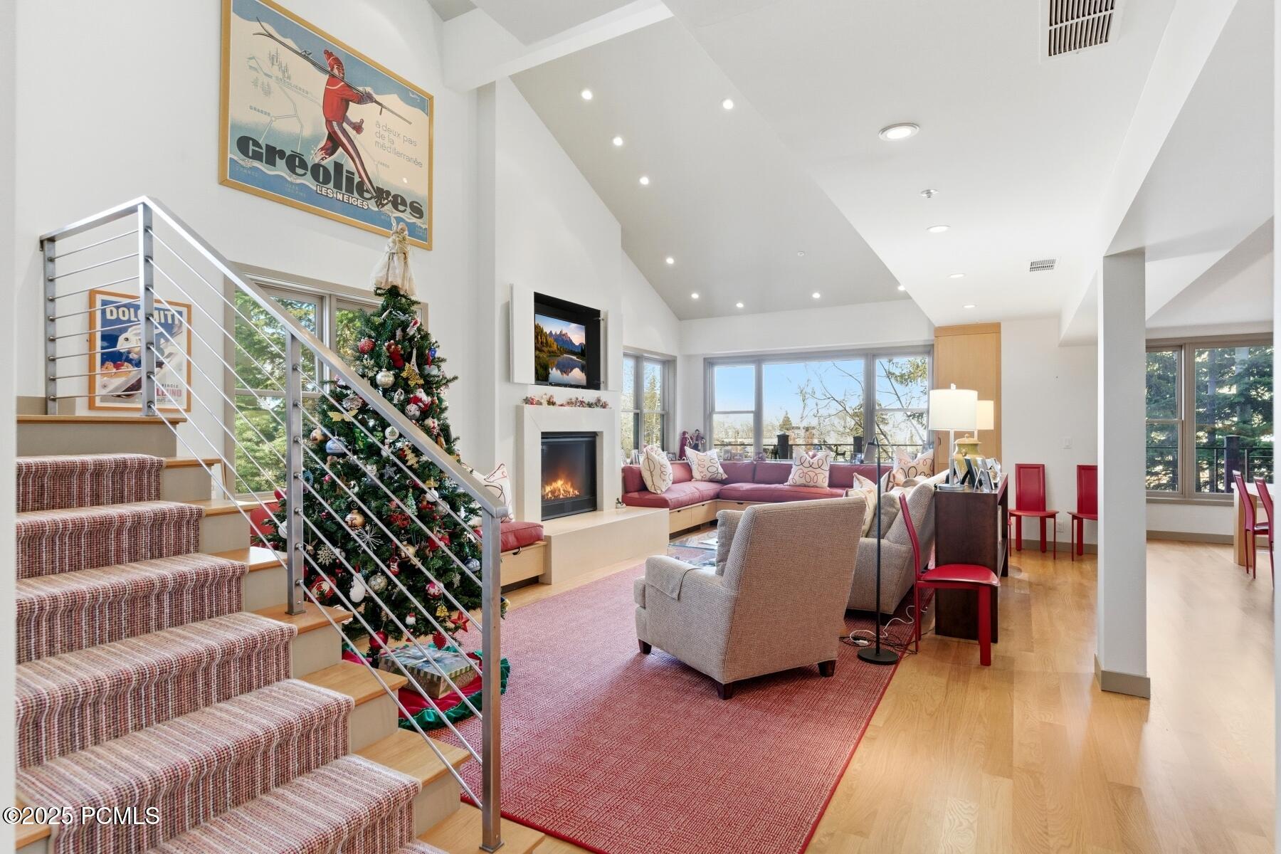 Park City, Utah 84060, United States, 4 Bedrooms Bedrooms, ,5 BathroomsBathrooms,Residential,Active,255505