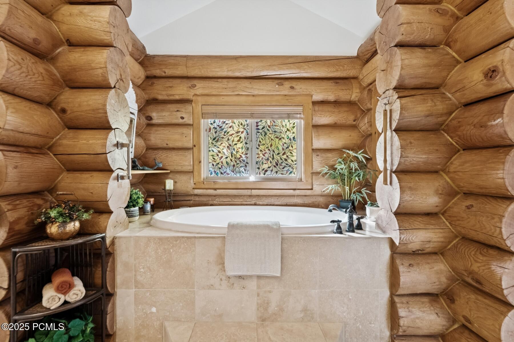 Kamas, Utah 84036, United States, 5 Bedrooms Bedrooms, ,4 BathroomsBathrooms,Residential,Active,233201