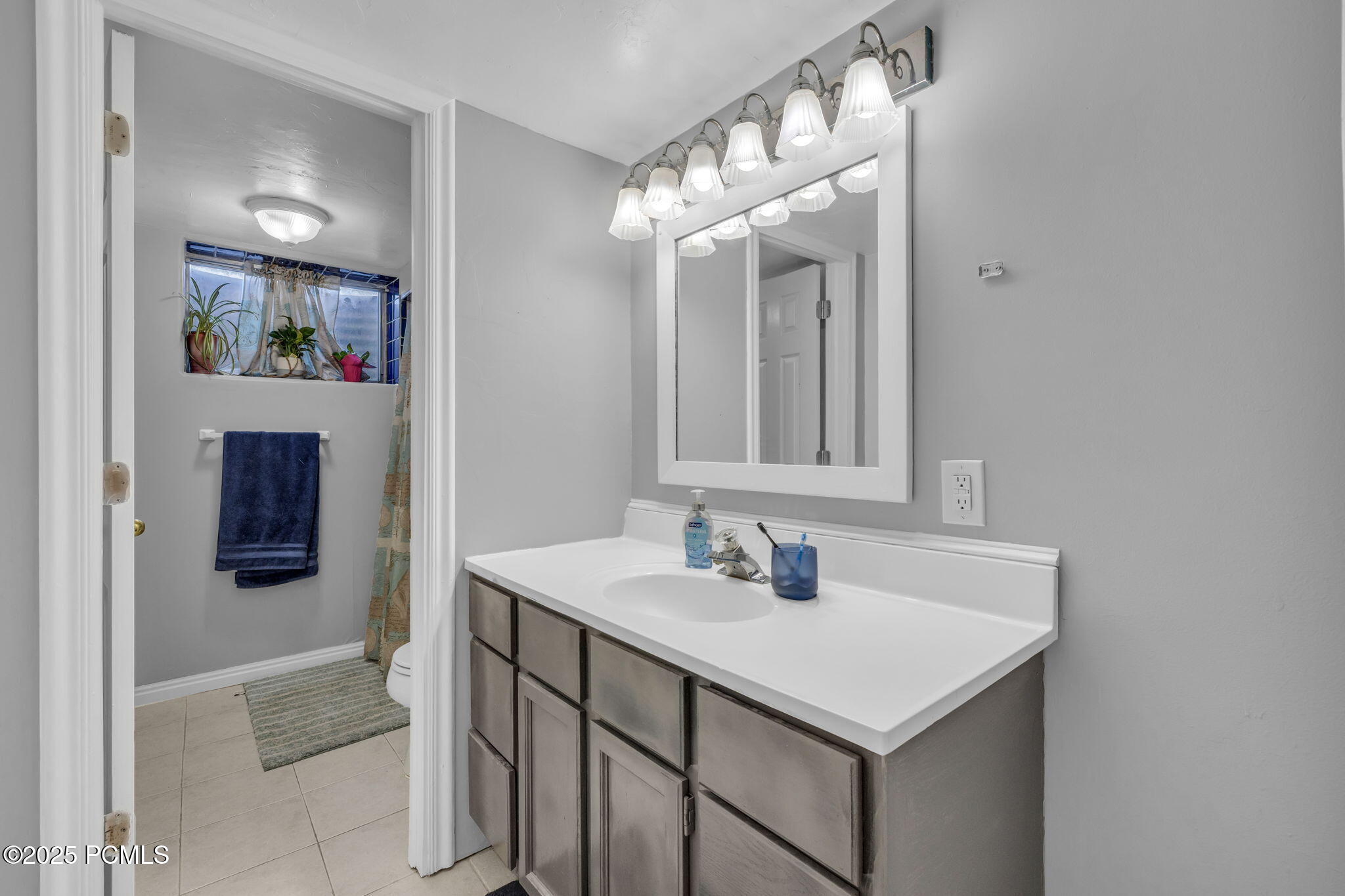 7390 S Harvest Ridge Drive, West Jordan, Utah image 23