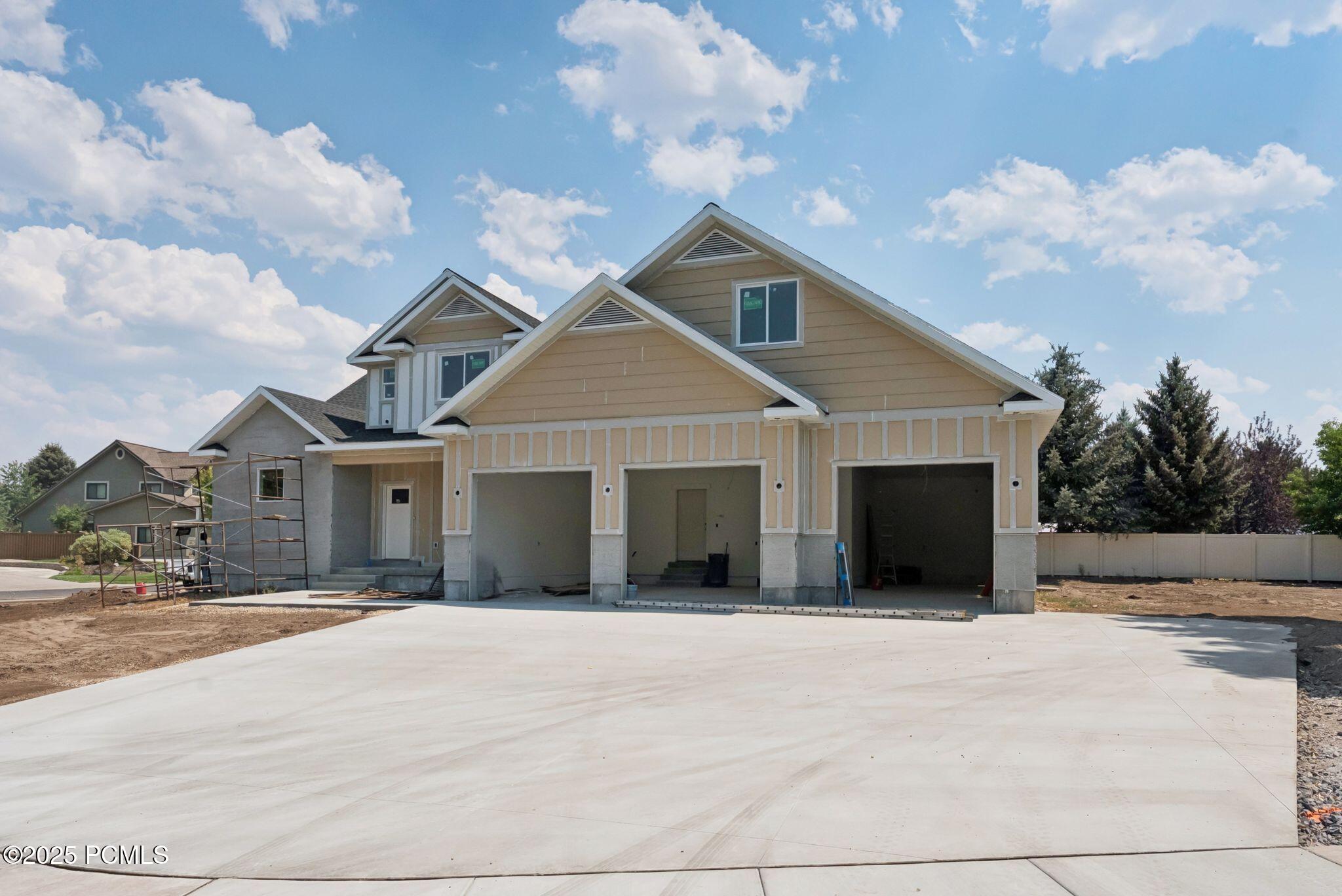 Heber City, Utah 84032, United States, 8 Bedrooms Bedrooms, ,4 BathroomsBathrooms,Residential,Active,111741