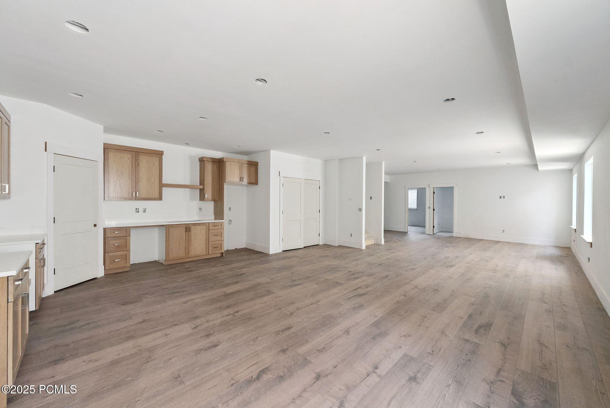 Heber City, Utah 84032, United States, 8 Bedrooms Bedrooms, ,4 BathroomsBathrooms,Residential,Active,111741