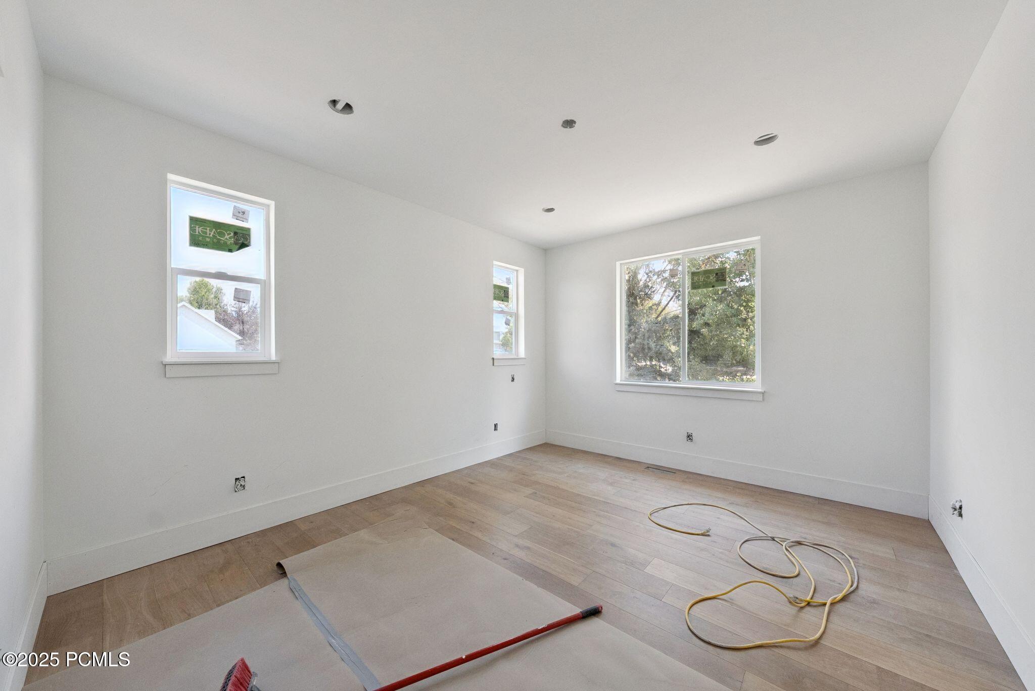 Heber City, Utah 84032, United States, 8 Bedrooms Bedrooms, ,4 BathroomsBathrooms,Residential,Active,111741