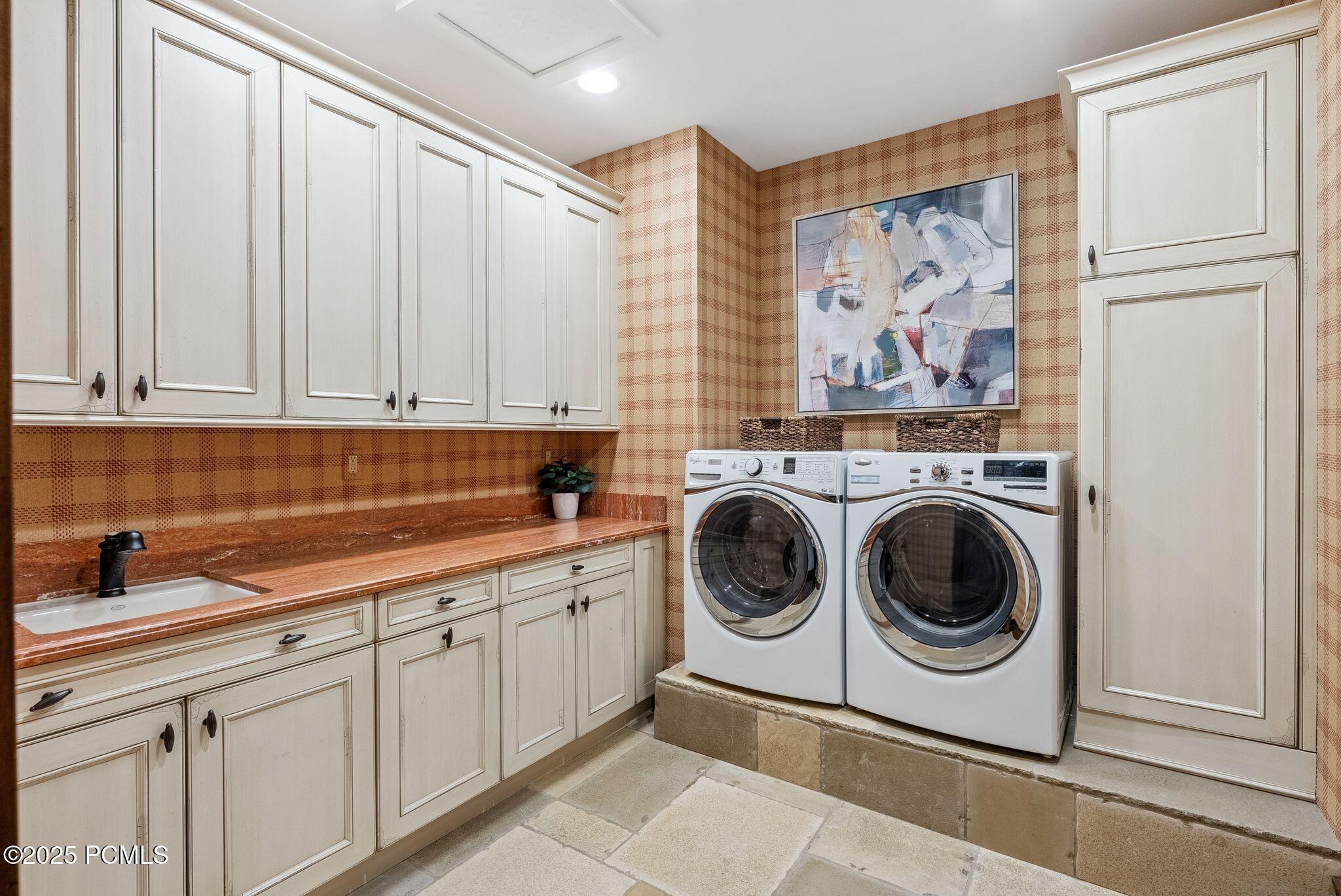 Park City, Utah 84060, United States, 5 Bedrooms Bedrooms, ,7 BathroomsBathrooms,Residential,Active,184687