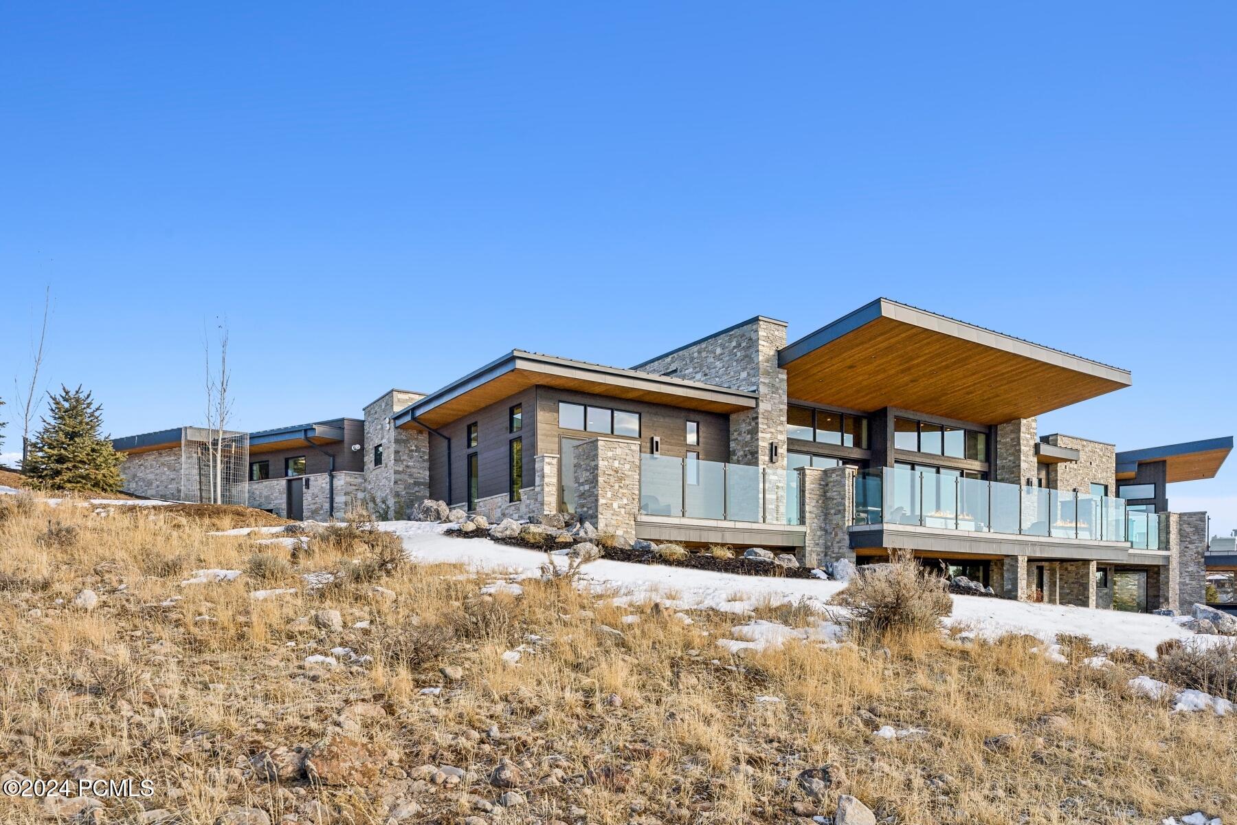 Park City, Utah 84098, United States, 6 Bedrooms Bedrooms, ,9 BathroomsBathrooms,Residential,Pending,41952