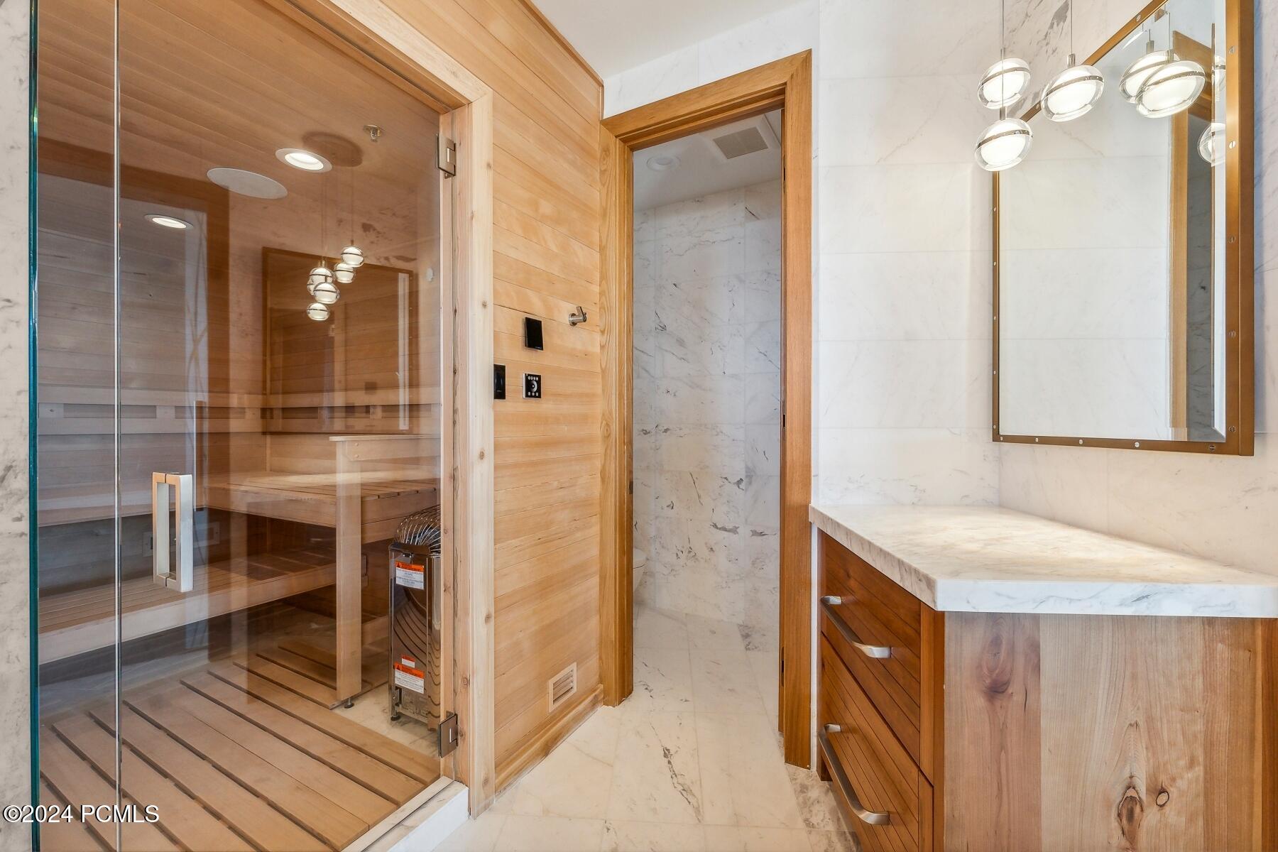 Park City, Utah 84098, United States, 6 Bedrooms Bedrooms, ,9 BathroomsBathrooms,Residential,Pending,41952