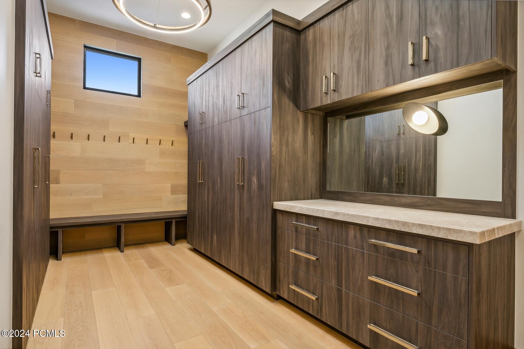 Park City, Utah 84098, United States, 6 Bedrooms Bedrooms, ,9 BathroomsBathrooms,Residential,Pending,41952