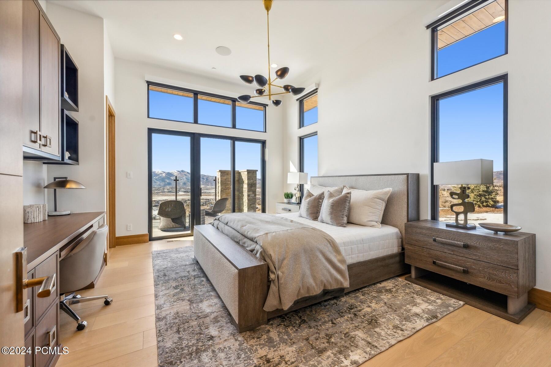 Park City, Utah 84098, United States, 6 Bedrooms Bedrooms, ,9 BathroomsBathrooms,Residential,Pending,41952