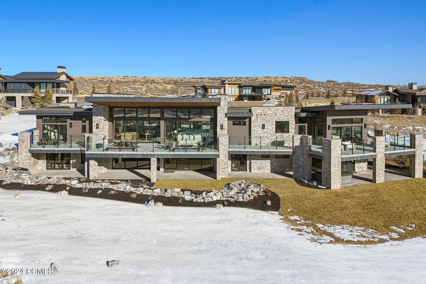 Park City, Utah 84098, United States, 6 Bedrooms Bedrooms, ,9 BathroomsBathrooms,Residential,Pending,41952