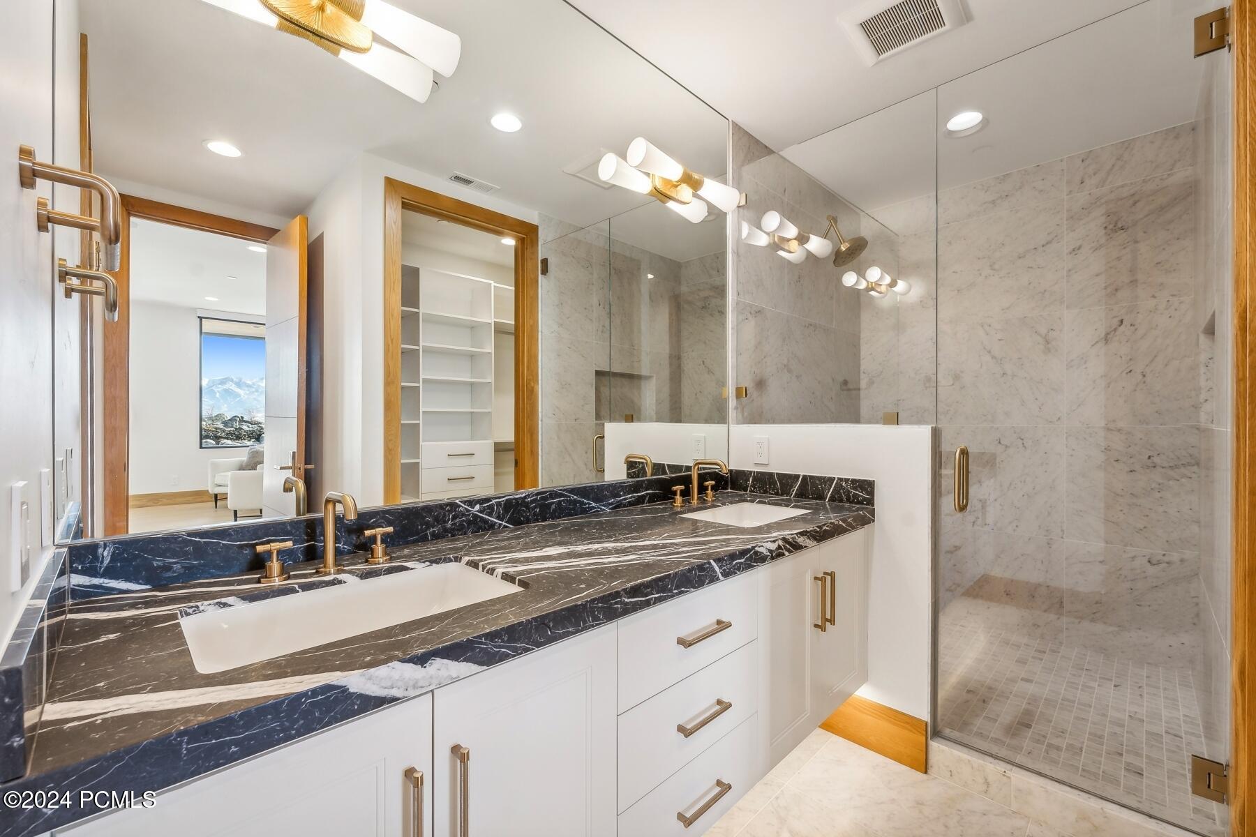 Park City, Utah 84098, United States, 6 Bedrooms Bedrooms, ,9 BathroomsBathrooms,Residential,Pending,41952