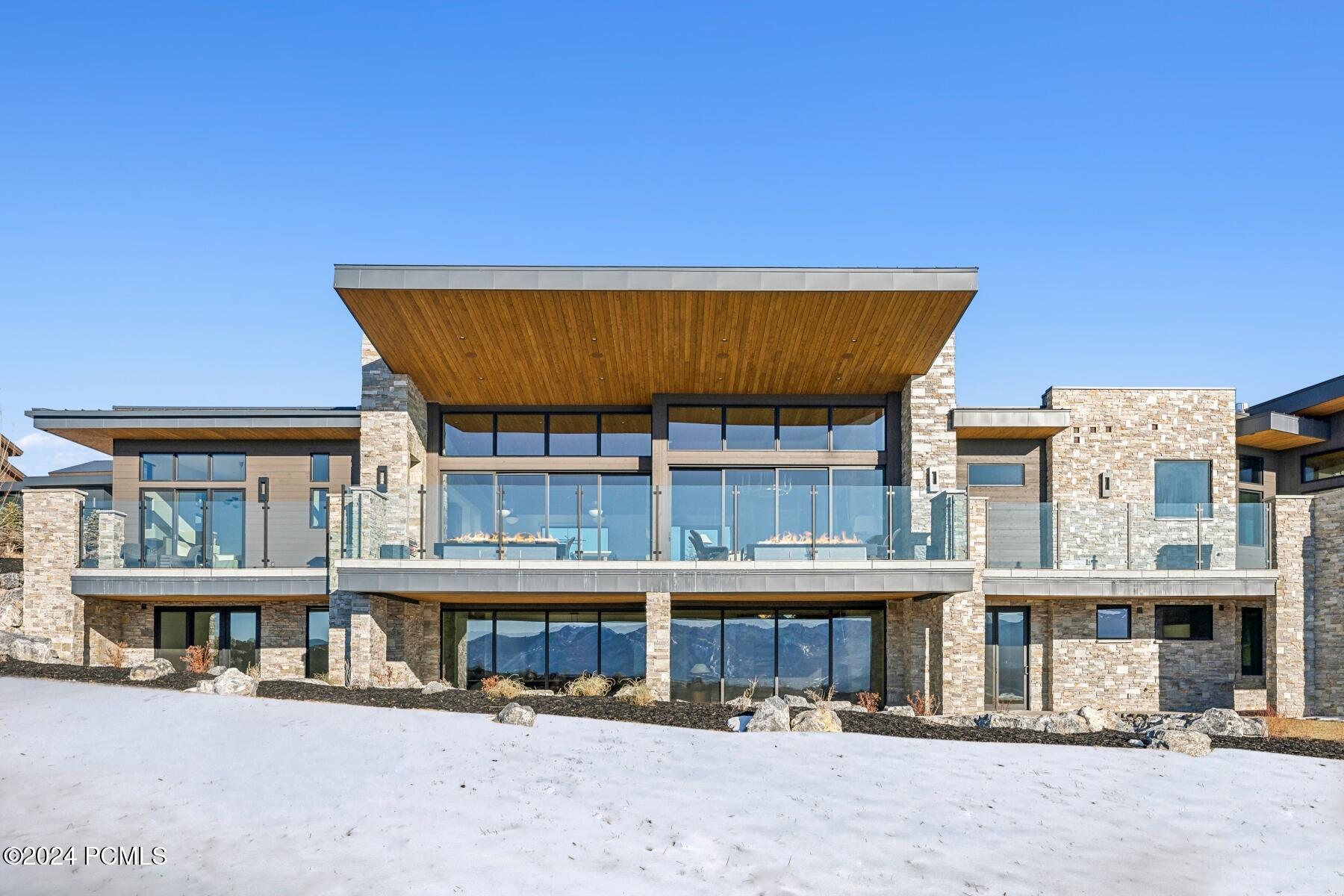 Park City, Utah 84098, United States, 6 Bedrooms Bedrooms, ,9 BathroomsBathrooms,Residential,Pending,41952