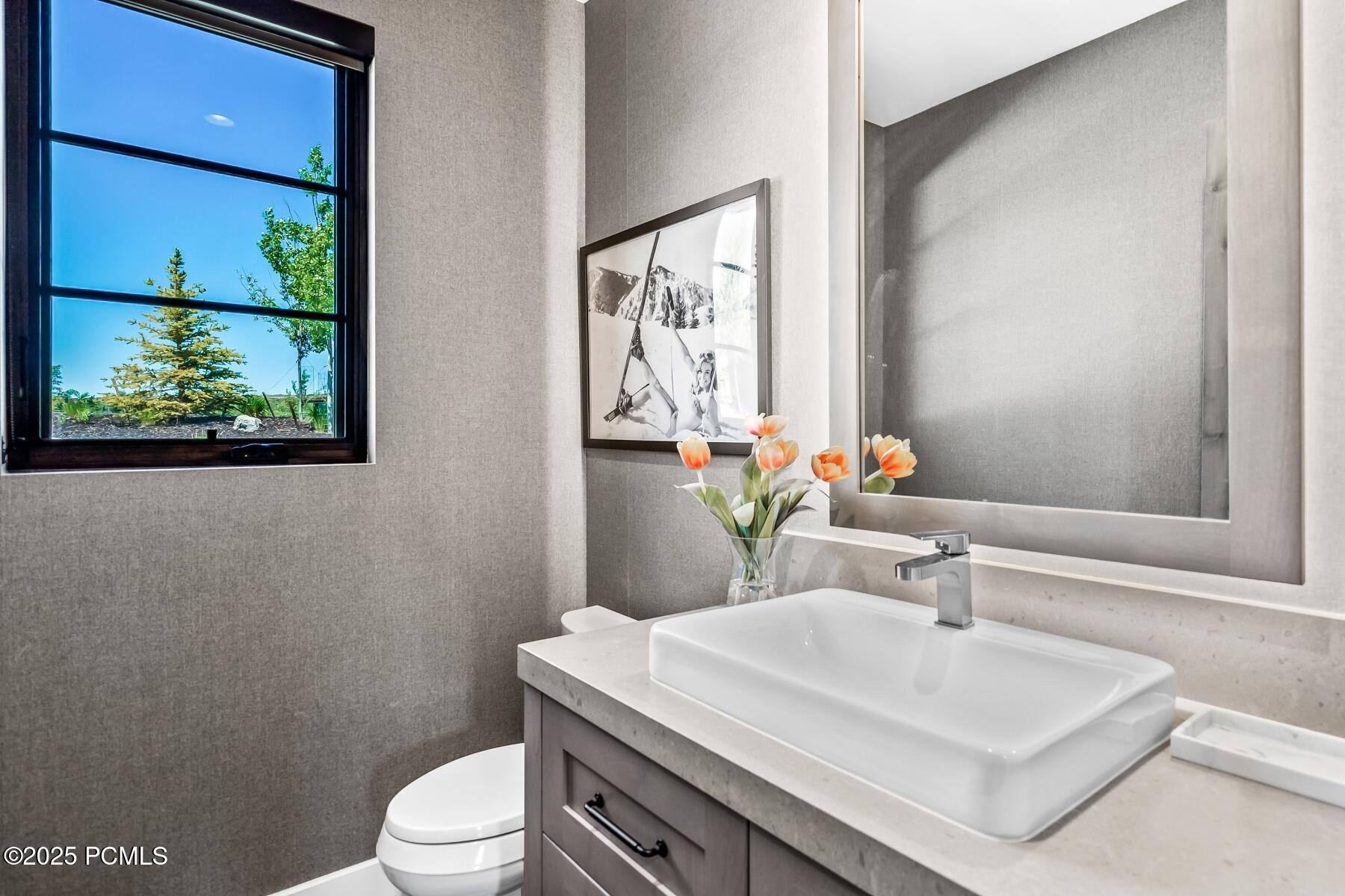 Park City, Utah 84098, United States, 4 Bedrooms Bedrooms, ,4 BathroomsBathrooms,Residential,Active,86007