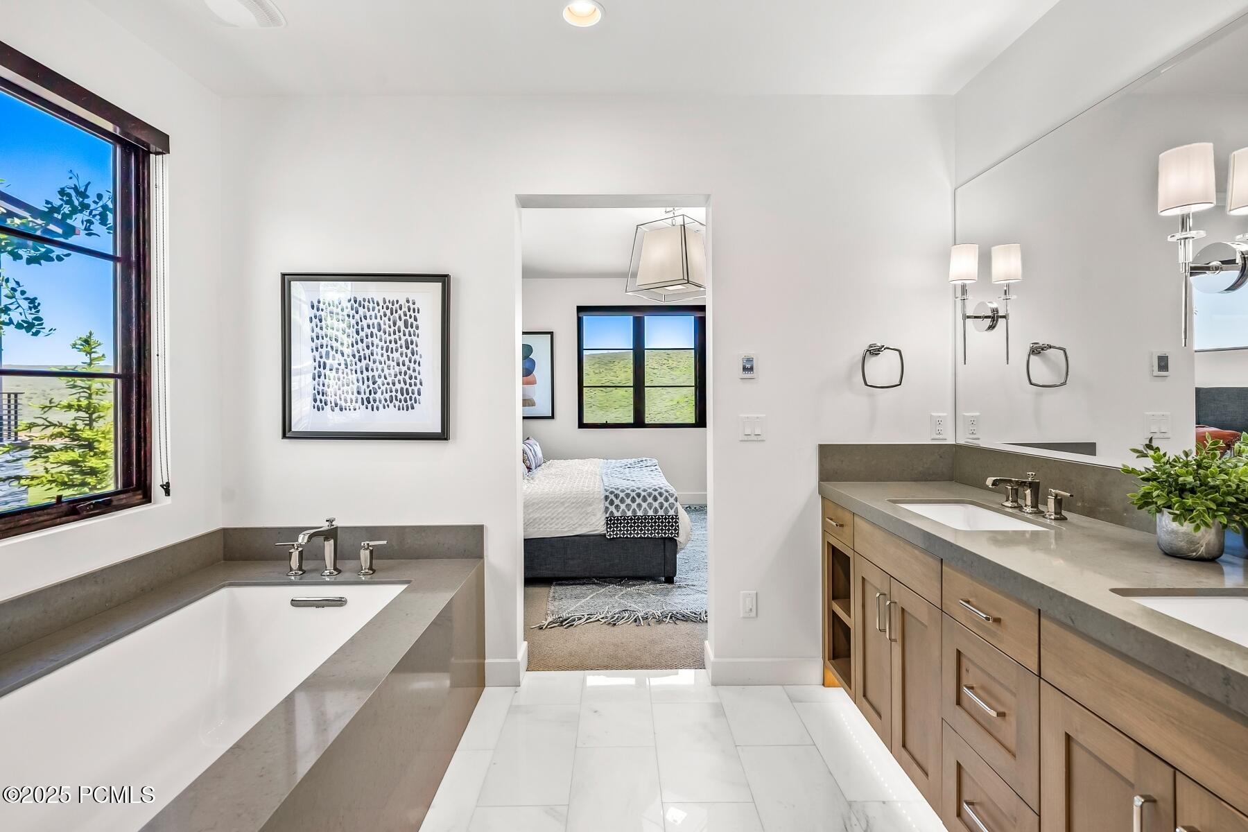 Park City, Utah 84098, United States, 4 Bedrooms Bedrooms, ,4 BathroomsBathrooms,Residential,Active,86007