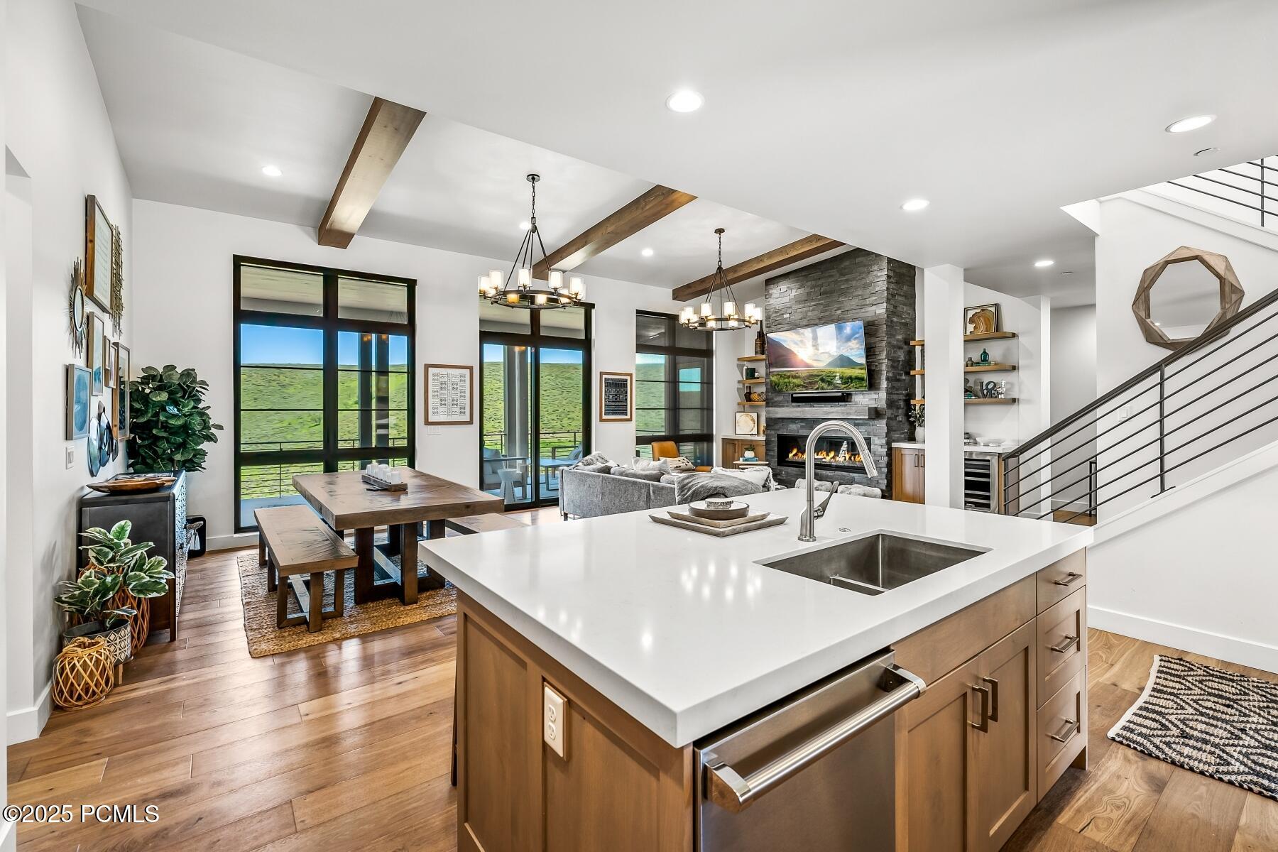 Park City, Utah 84098, United States, 4 Bedrooms Bedrooms, ,4 BathroomsBathrooms,Residential,Active,86007