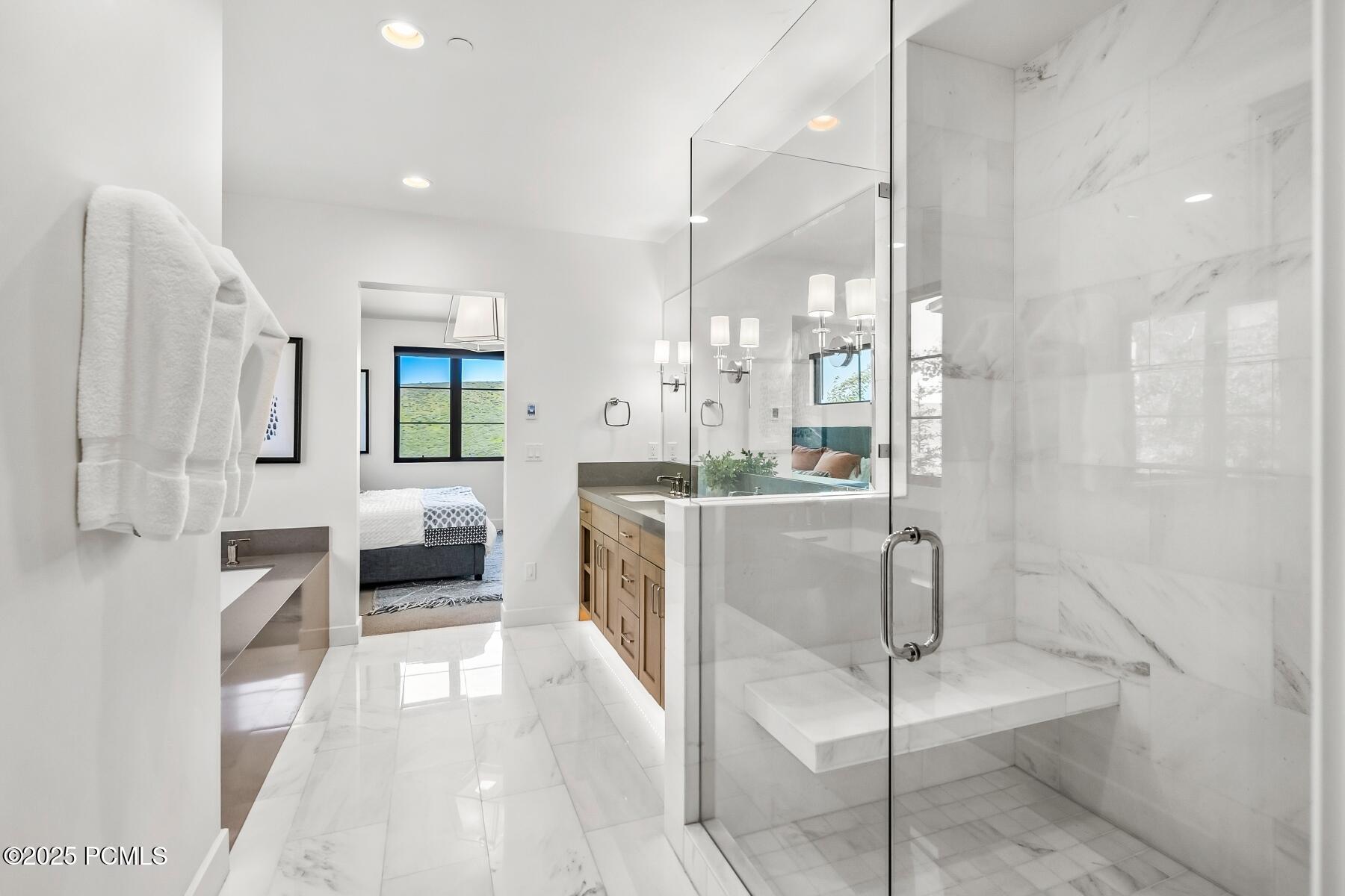 Park City, Utah 84098, United States, 4 Bedrooms Bedrooms, ,4 BathroomsBathrooms,Residential,Active,86007