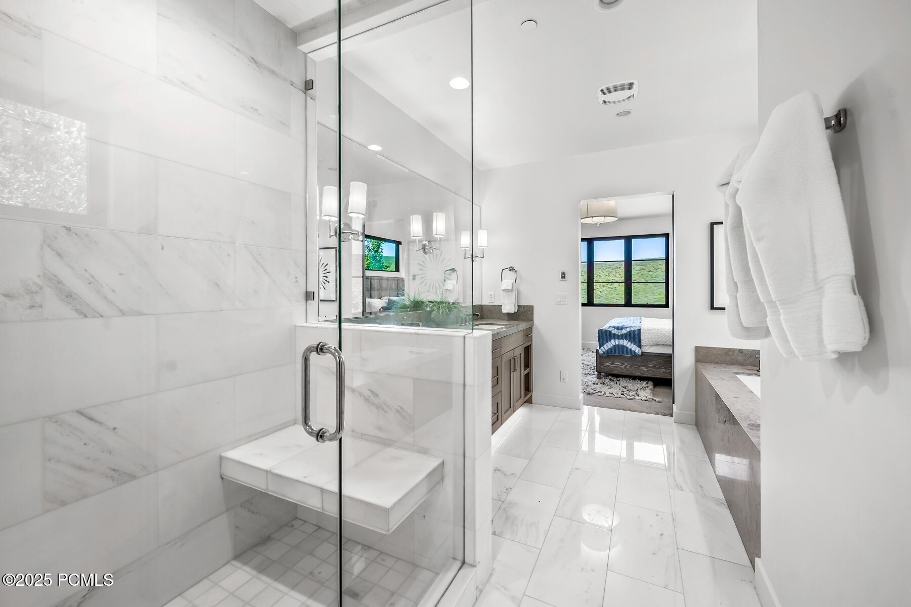 Park City, Utah 84098, United States, 4 Bedrooms Bedrooms, ,4 BathroomsBathrooms,Residential,Active,86007