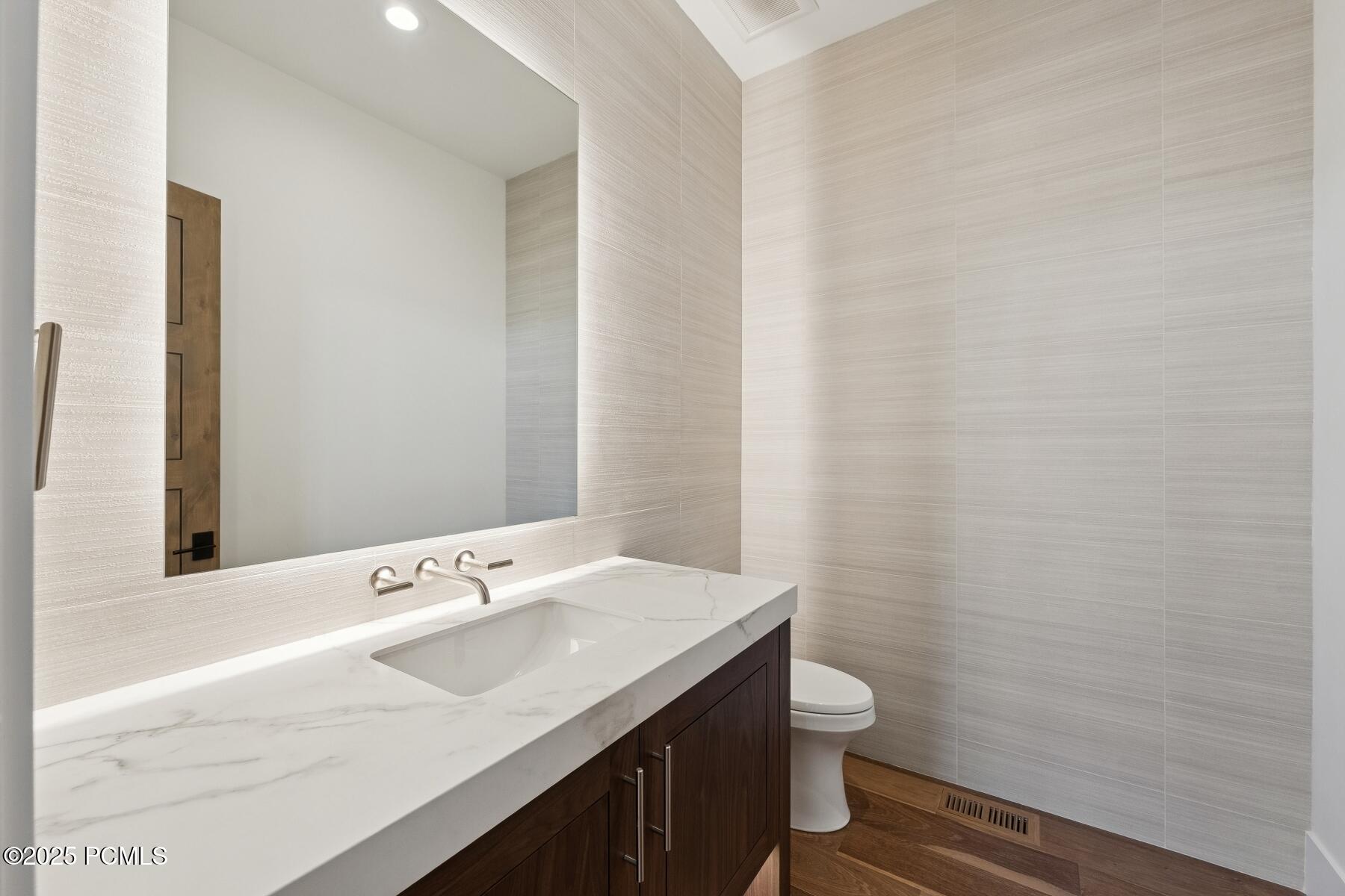 Park City, Utah 84098, United States, 4 Bedrooms Bedrooms, ,5 BathroomsBathrooms,Residential,Active,181725