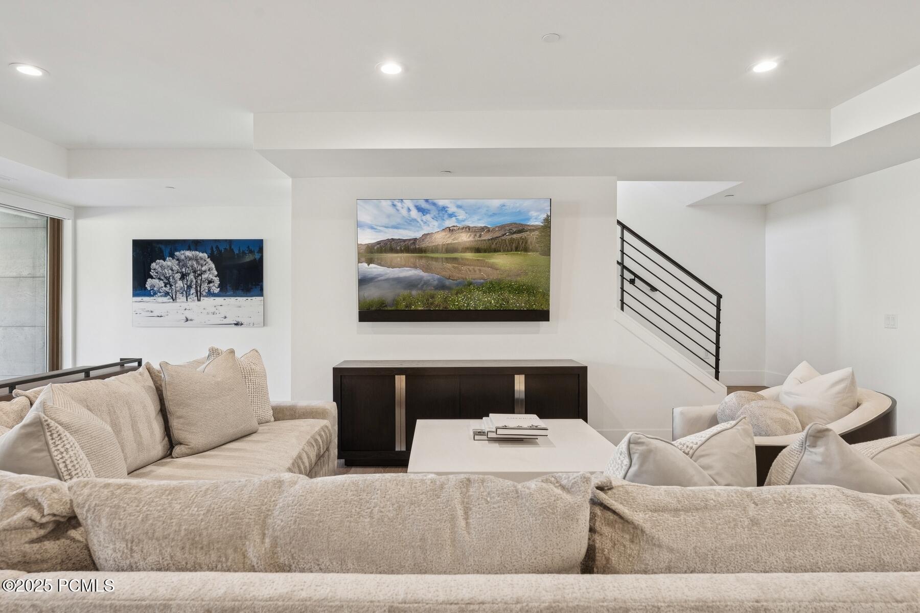 Park City, Utah 84098, United States, 4 Bedrooms Bedrooms, ,5 BathroomsBathrooms,Residential,Active,181725