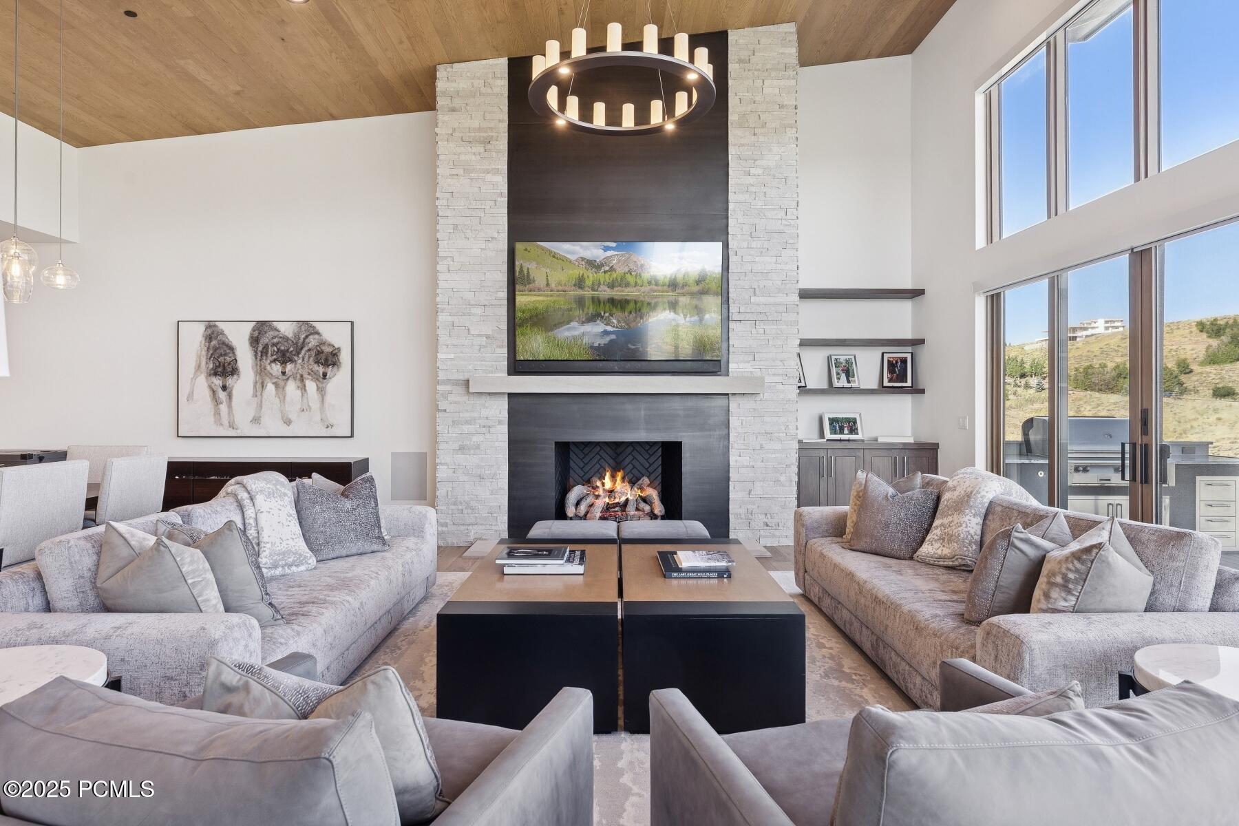 Park City, Utah 84098, United States, 4 Bedrooms Bedrooms, ,5 BathroomsBathrooms,Residential,Active,181725