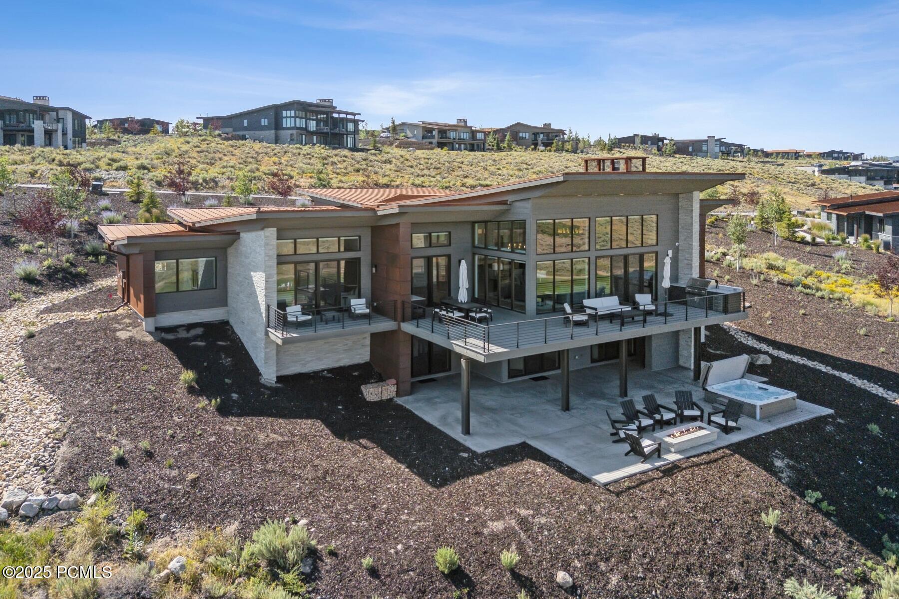 Park City, Utah 84098, United States, 4 Bedrooms Bedrooms, ,5 BathroomsBathrooms,Residential,Active,181725