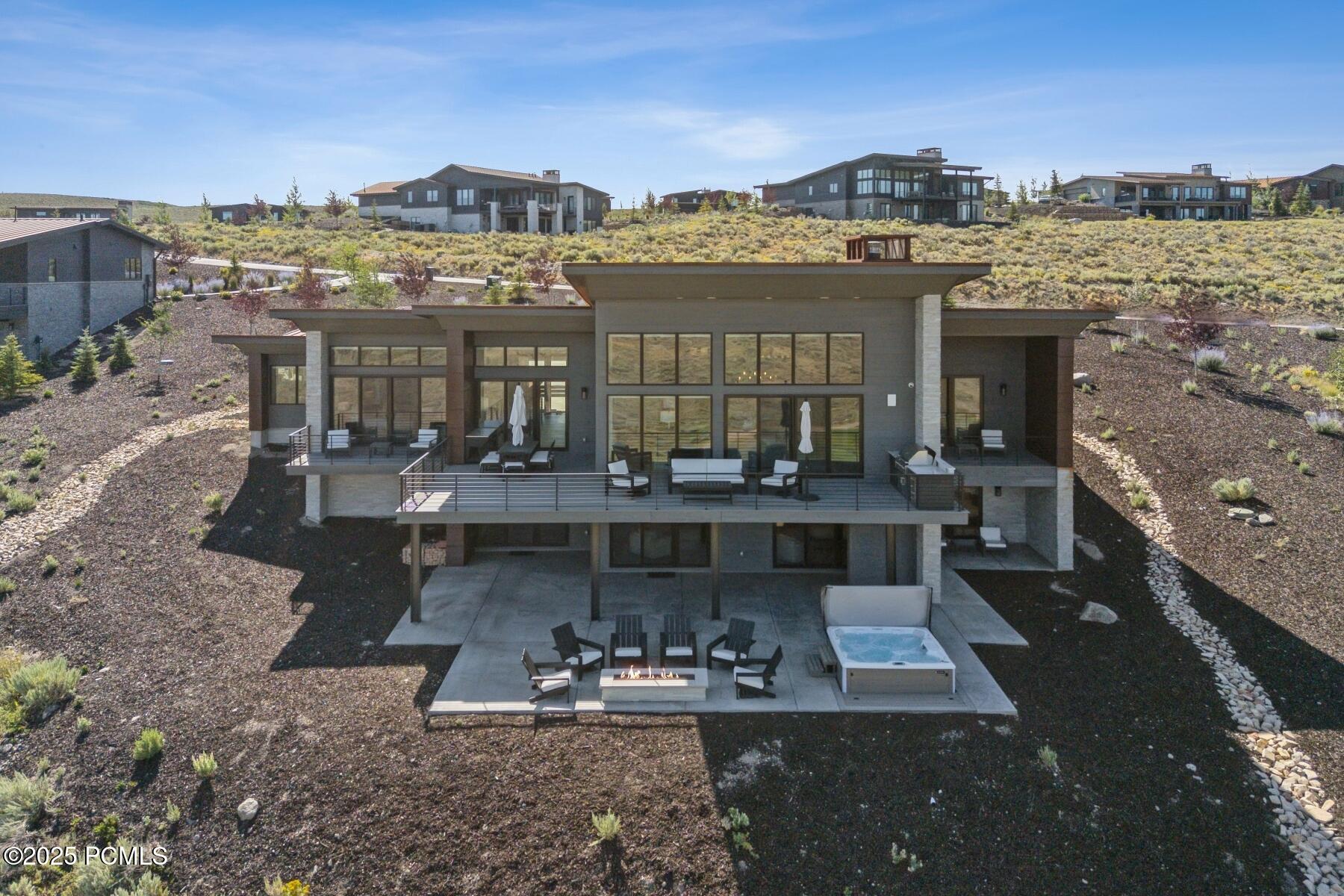 Park City, Utah 84098, United States, 4 Bedrooms Bedrooms, ,5 BathroomsBathrooms,Residential,Active,181725