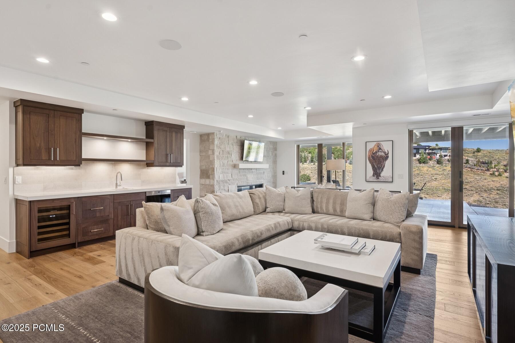 Park City, Utah 84098, United States, 4 Bedrooms Bedrooms, ,5 BathroomsBathrooms,Residential,Active,181725