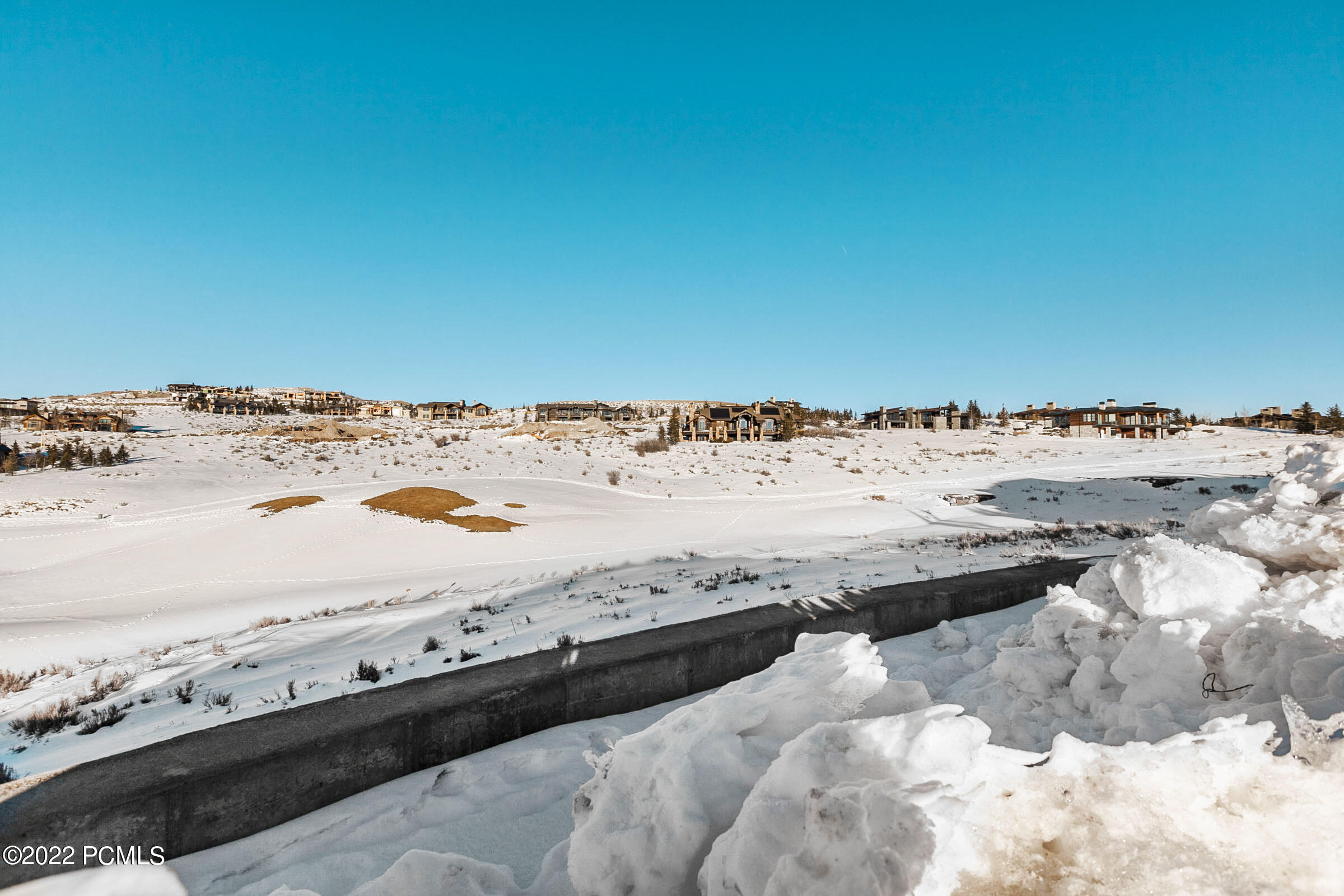 Park City, Utah 84098, United States, 4 Bedrooms Bedrooms, ,4 BathroomsBathrooms,Residential,Pending,75464