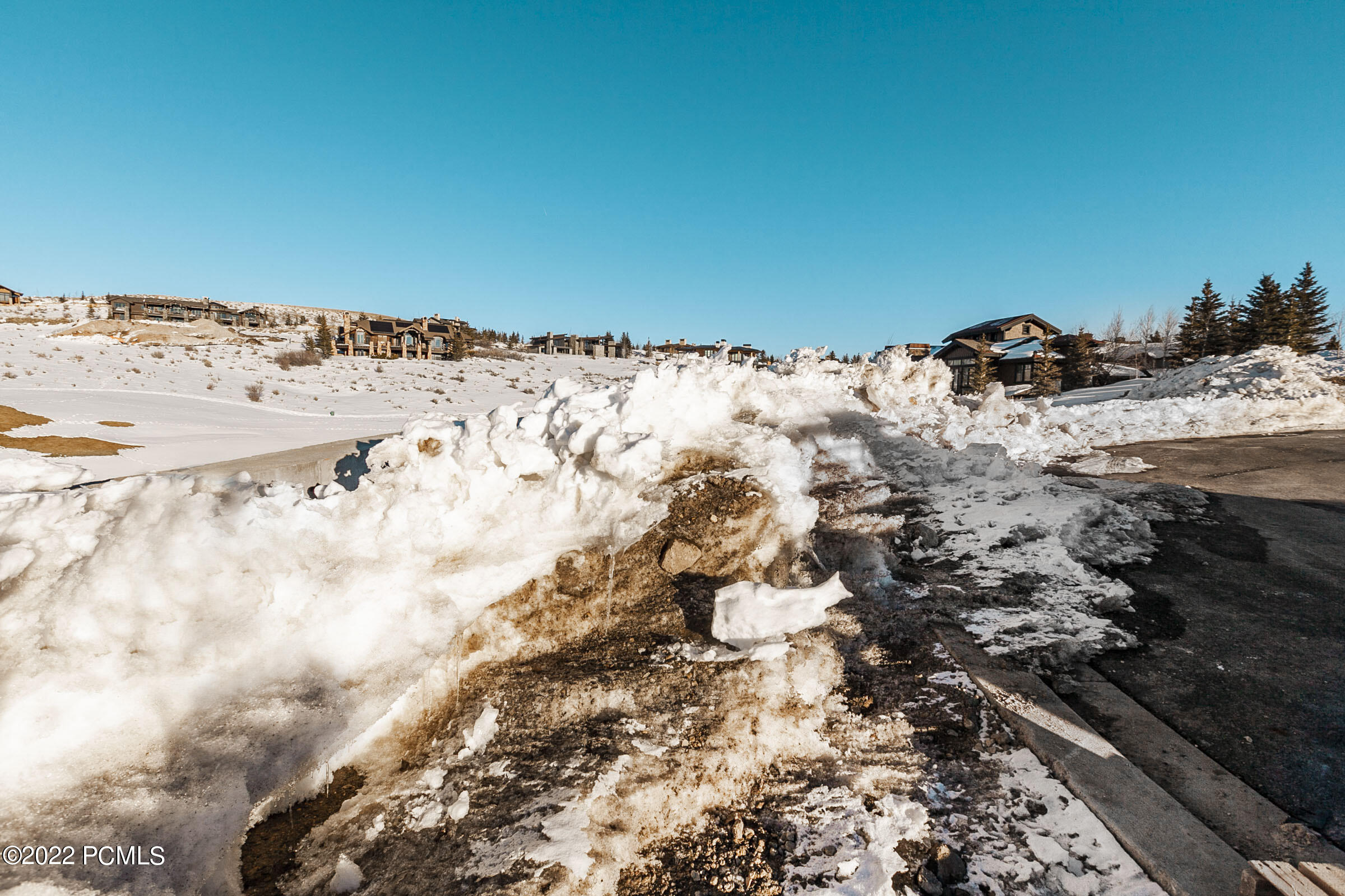 Park City, Utah 84098, United States, 4 Bedrooms Bedrooms, ,4 BathroomsBathrooms,Residential,Pending,75464