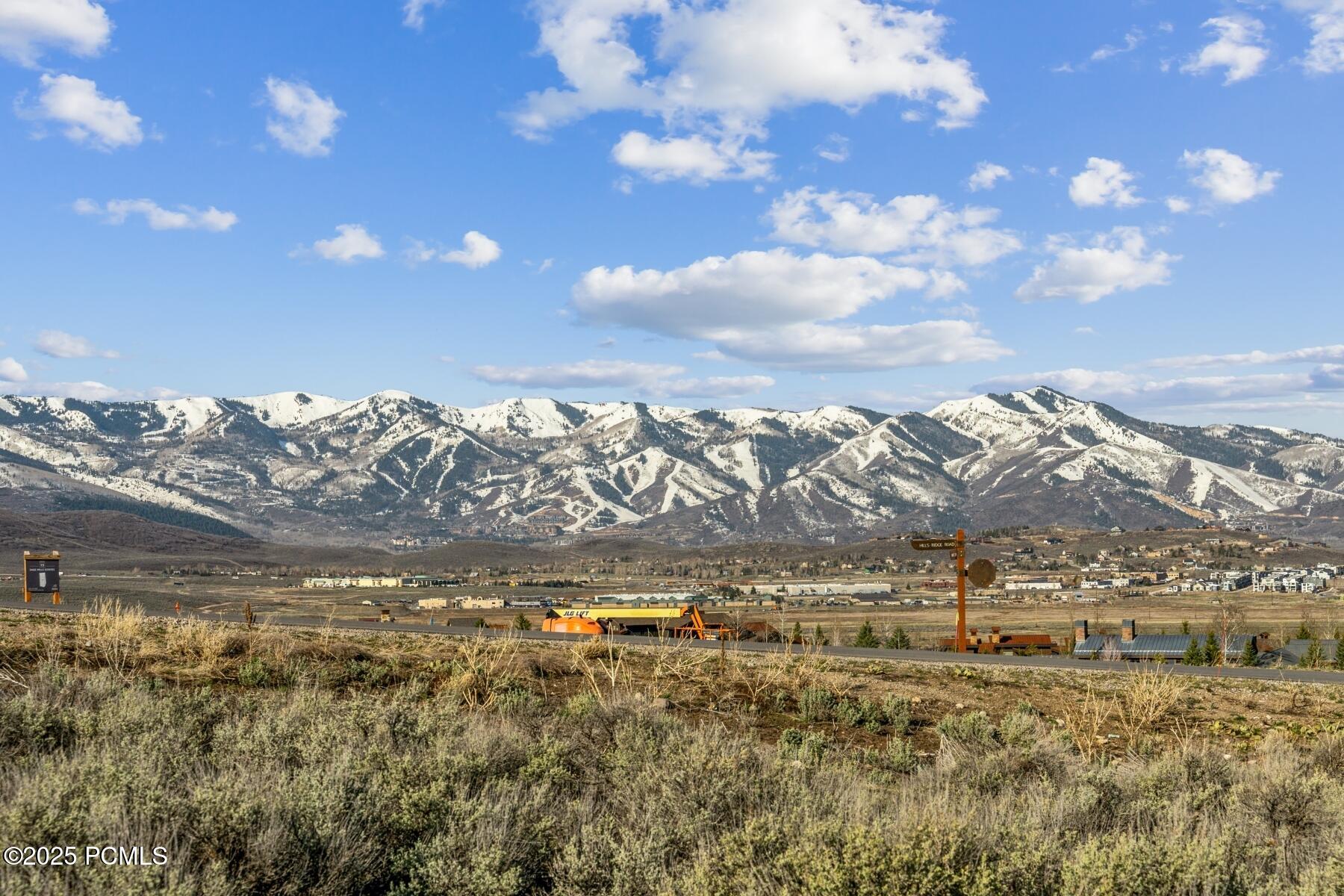 Park City, Utah 84098, United States, 5 Bedrooms Bedrooms, ,6 BathroomsBathrooms,Residential,Pending,215309