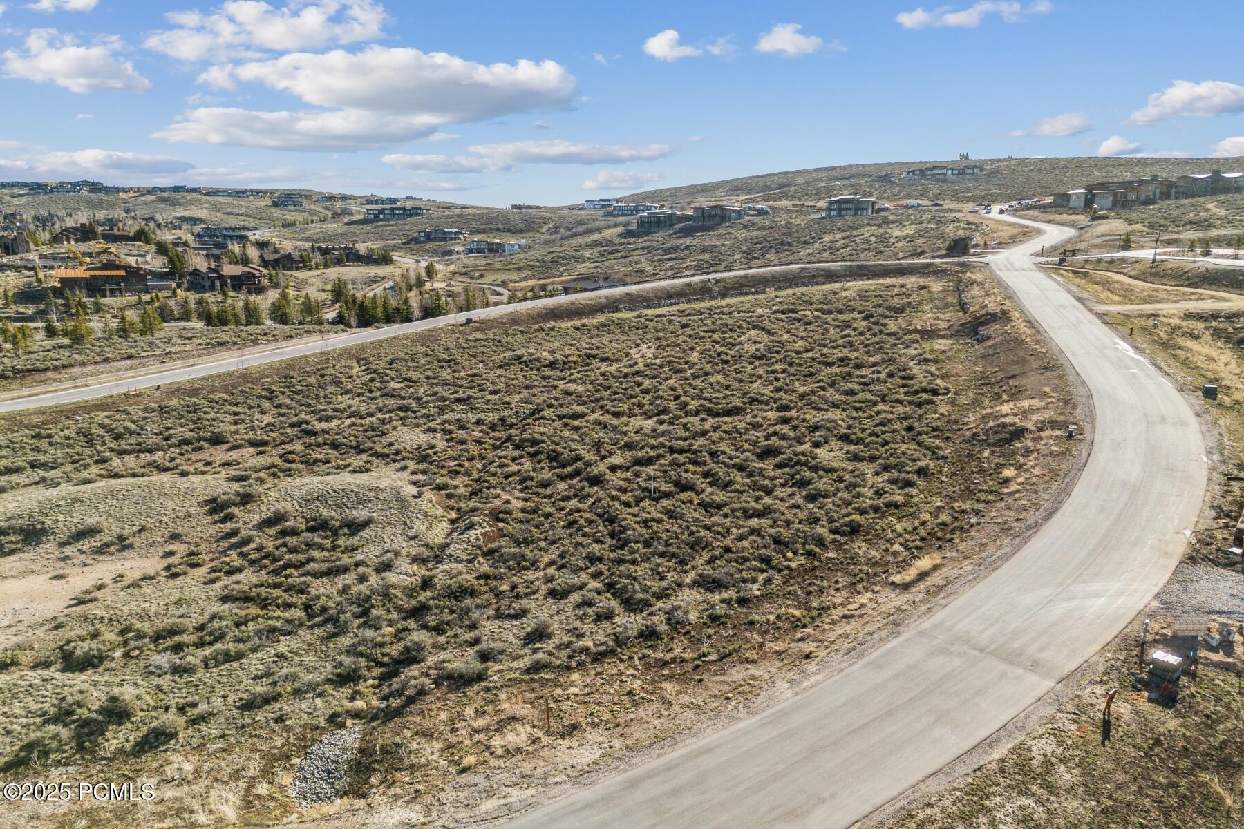 Park City, Utah 84098, United States, 5 Bedrooms Bedrooms, ,6 BathroomsBathrooms,Residential,Pending,215309