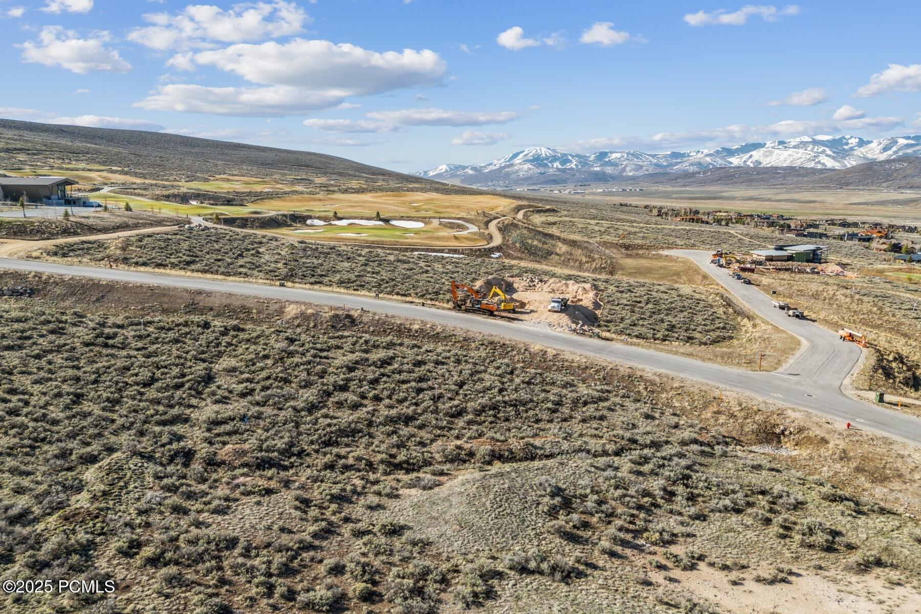 Park City, Utah 84098, United States, 5 Bedrooms Bedrooms, ,6 BathroomsBathrooms,Residential,Pending,215309