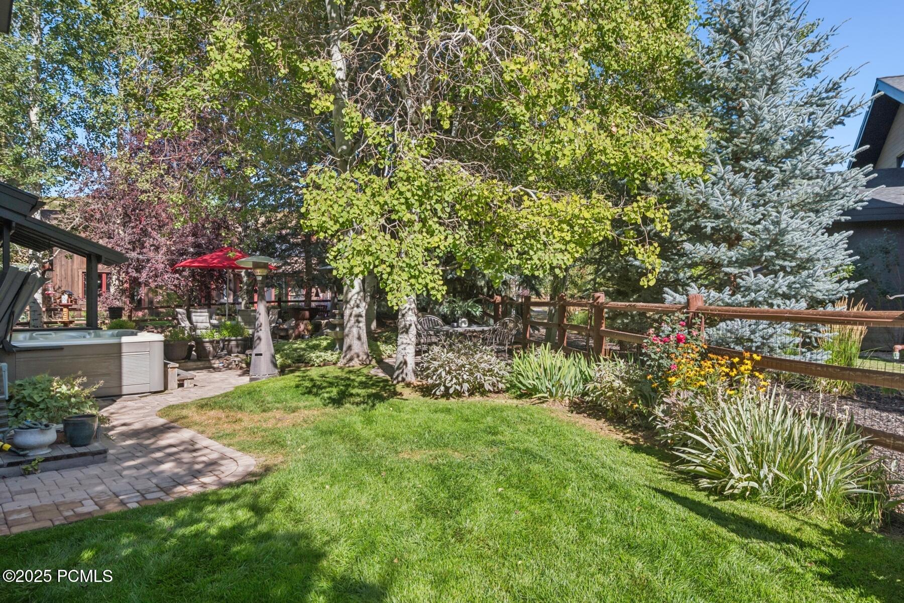 Park City, Utah 84060, United States, 3 Bedrooms Bedrooms, ,5 BathroomsBathrooms,Residential,Active,218733