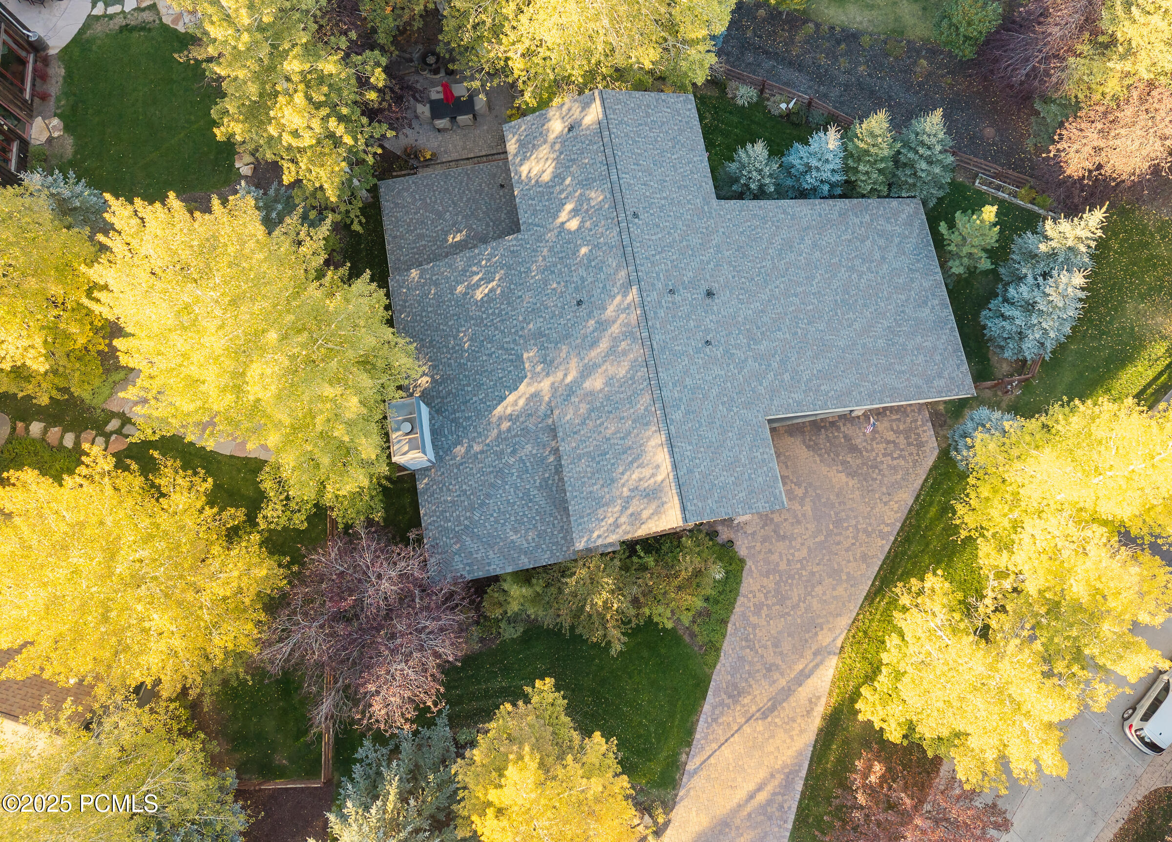 Park City, Utah 84060, United States, 3 Bedrooms Bedrooms, ,5 BathroomsBathrooms,Residential,Active,218733