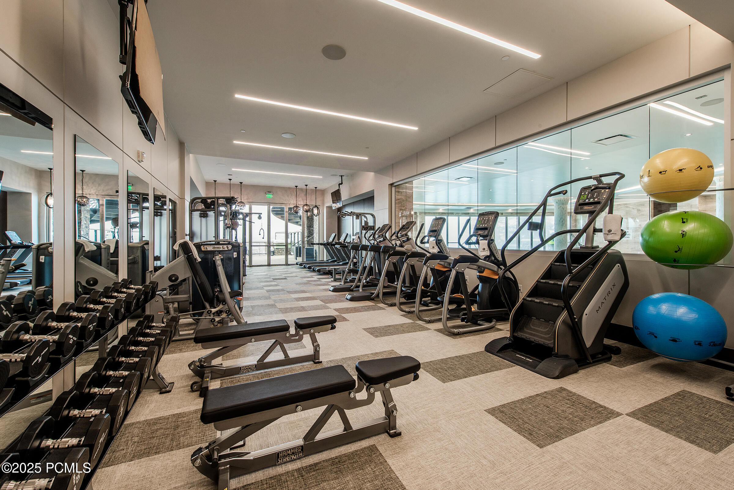 Park City, Utah 84060, United States, 2 Bedrooms Bedrooms, ,3 BathroomsBathrooms,Residential,Pending,253208