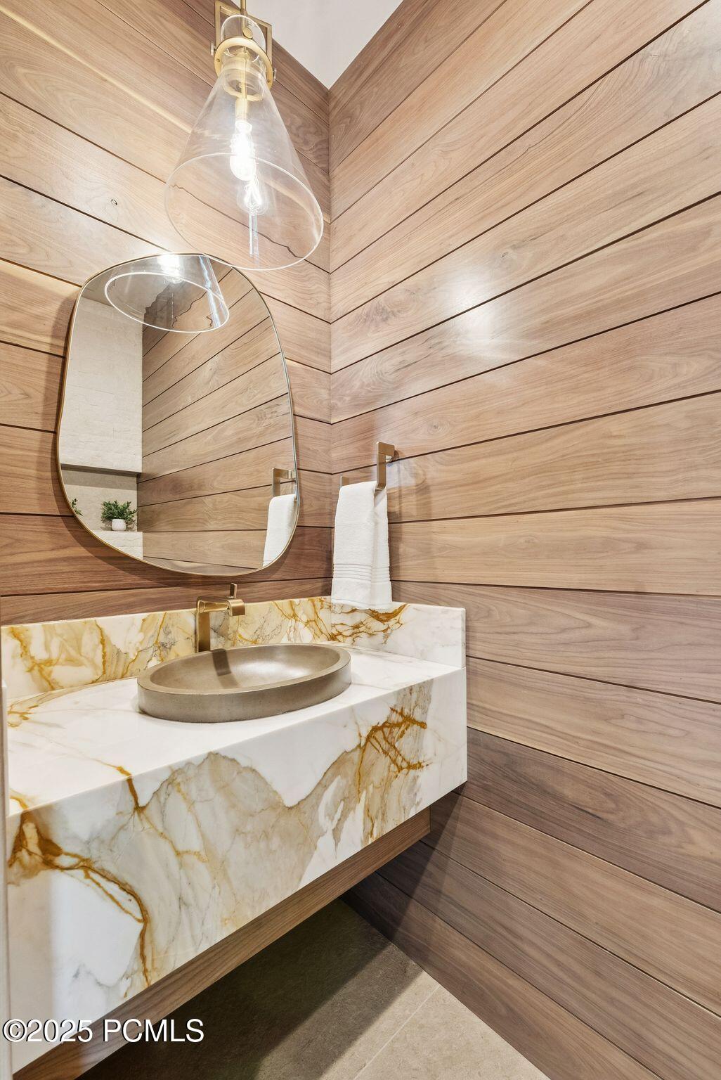 Park City, Utah 84060, United States, 6 Bedrooms Bedrooms, ,9 BathroomsBathrooms,Residential,Active,207376