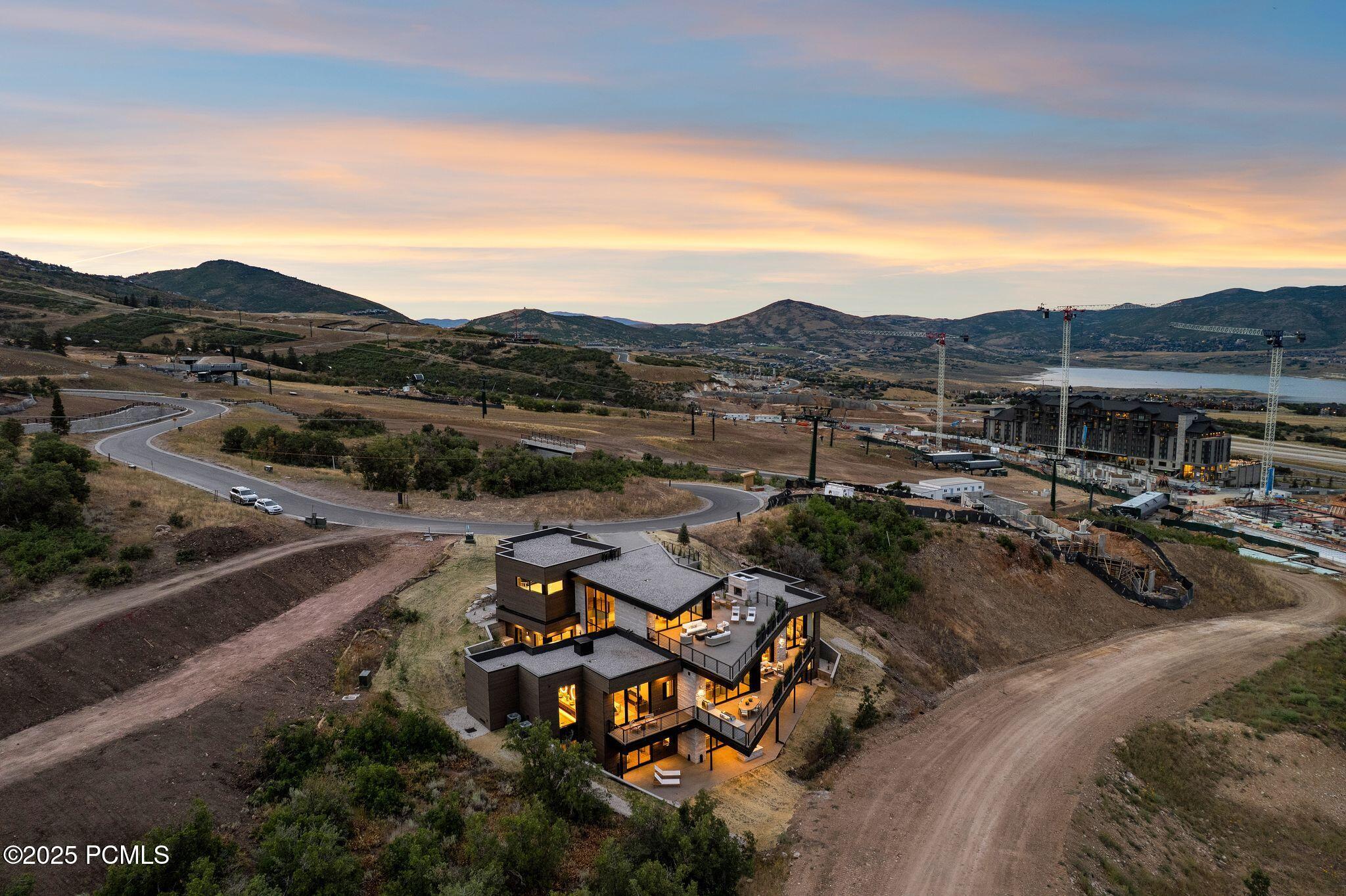 Park City, Utah 84060, United States, 6 Bedrooms Bedrooms, ,9 BathroomsBathrooms,Residential,Active,207376
