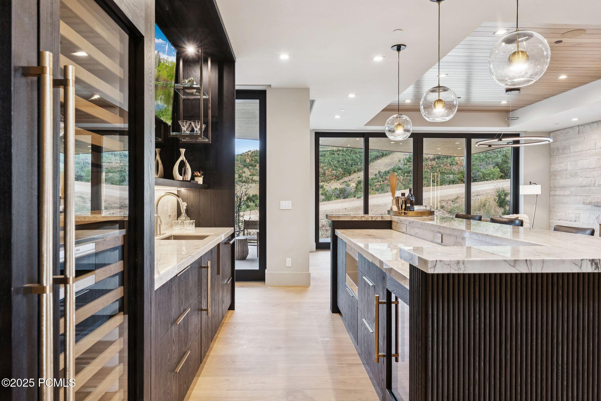 Park City, Utah 84060, United States, 6 Bedrooms Bedrooms, ,9 BathroomsBathrooms,Residential,Active,207376