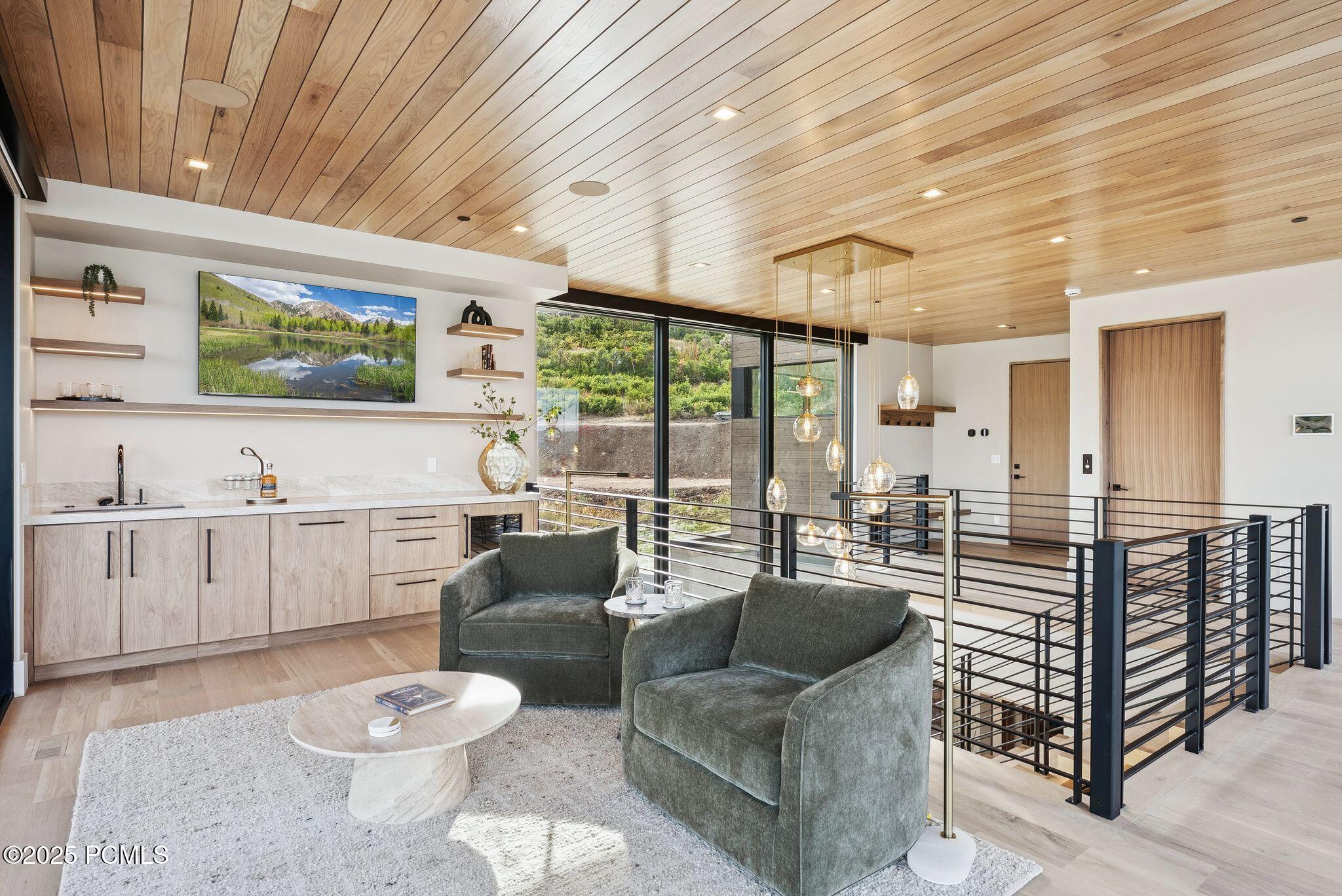 Park City, Utah 84060, United States, 6 Bedrooms Bedrooms, ,9 BathroomsBathrooms,Residential,Active,207376