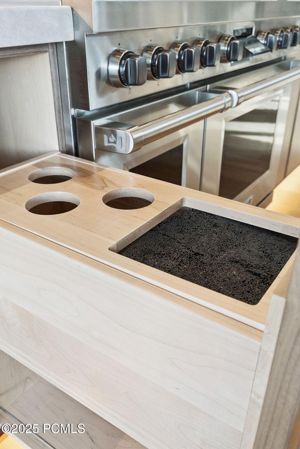 Park City, Utah 84060, United States, 6 Bedrooms Bedrooms, ,9 BathroomsBathrooms,Residential,Active,207376