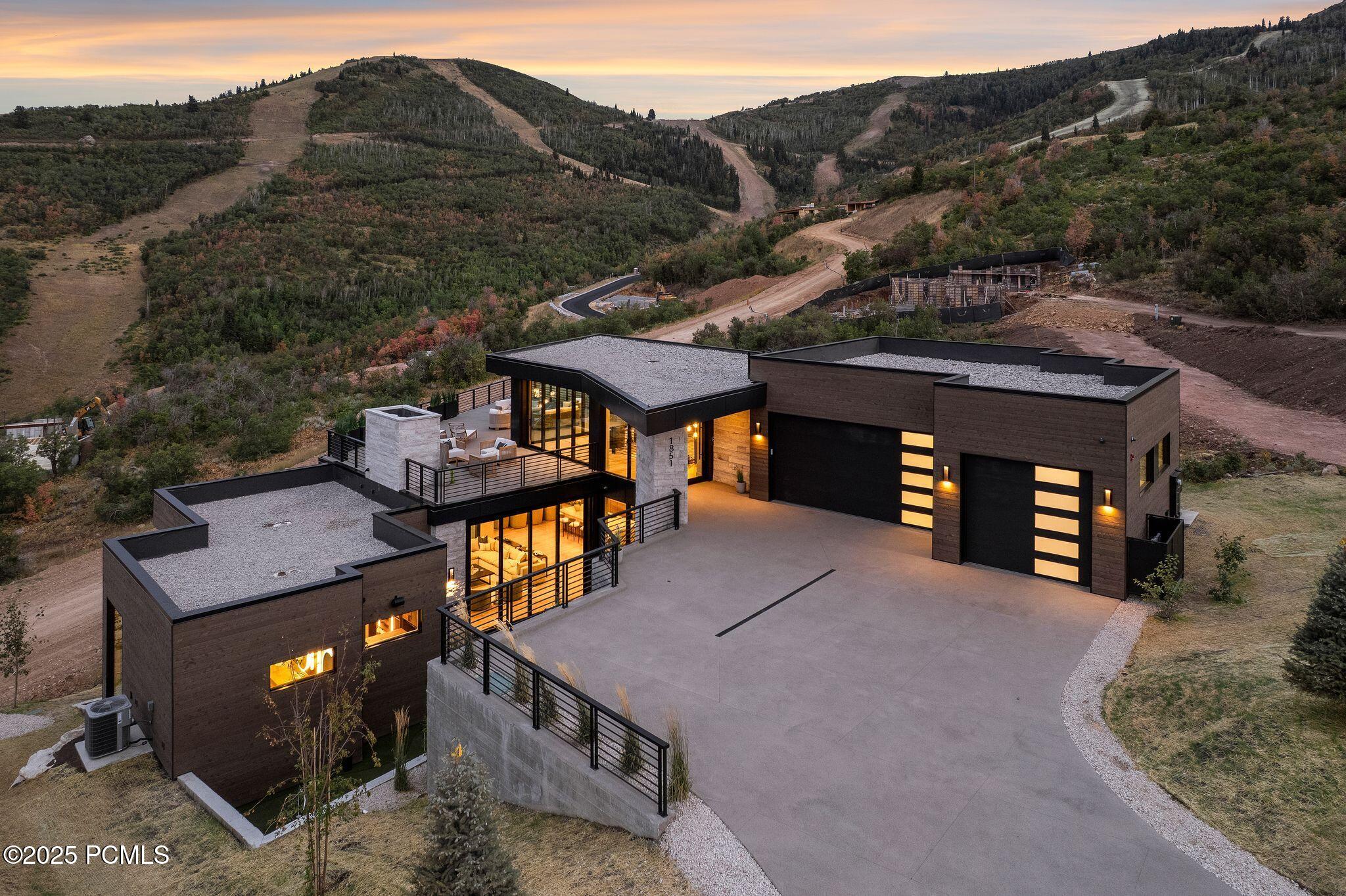 Park City, Utah 84060, United States, 6 Bedrooms Bedrooms, ,9 BathroomsBathrooms,Residential,Active,207376